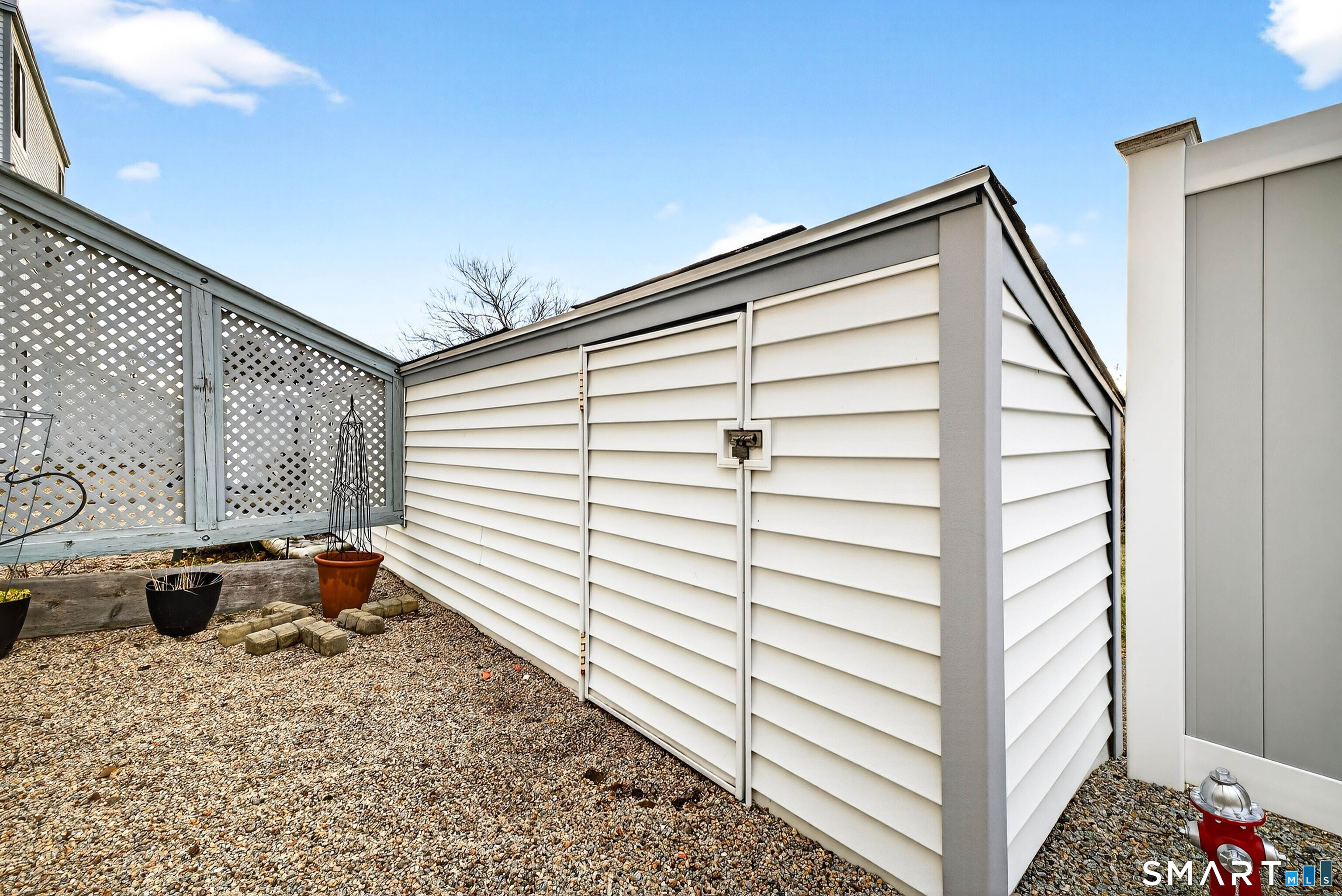 Homes for sale in Branford, CT | 10 Hamre Ln #C, Branford, CT 06405 | MLS# 24160497