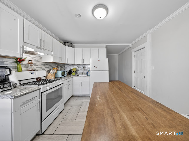 Homes for sale in Bridgeport, CT | 1389 Pembroke St, Bridgeport, CT 06608 | MLS# 24161128