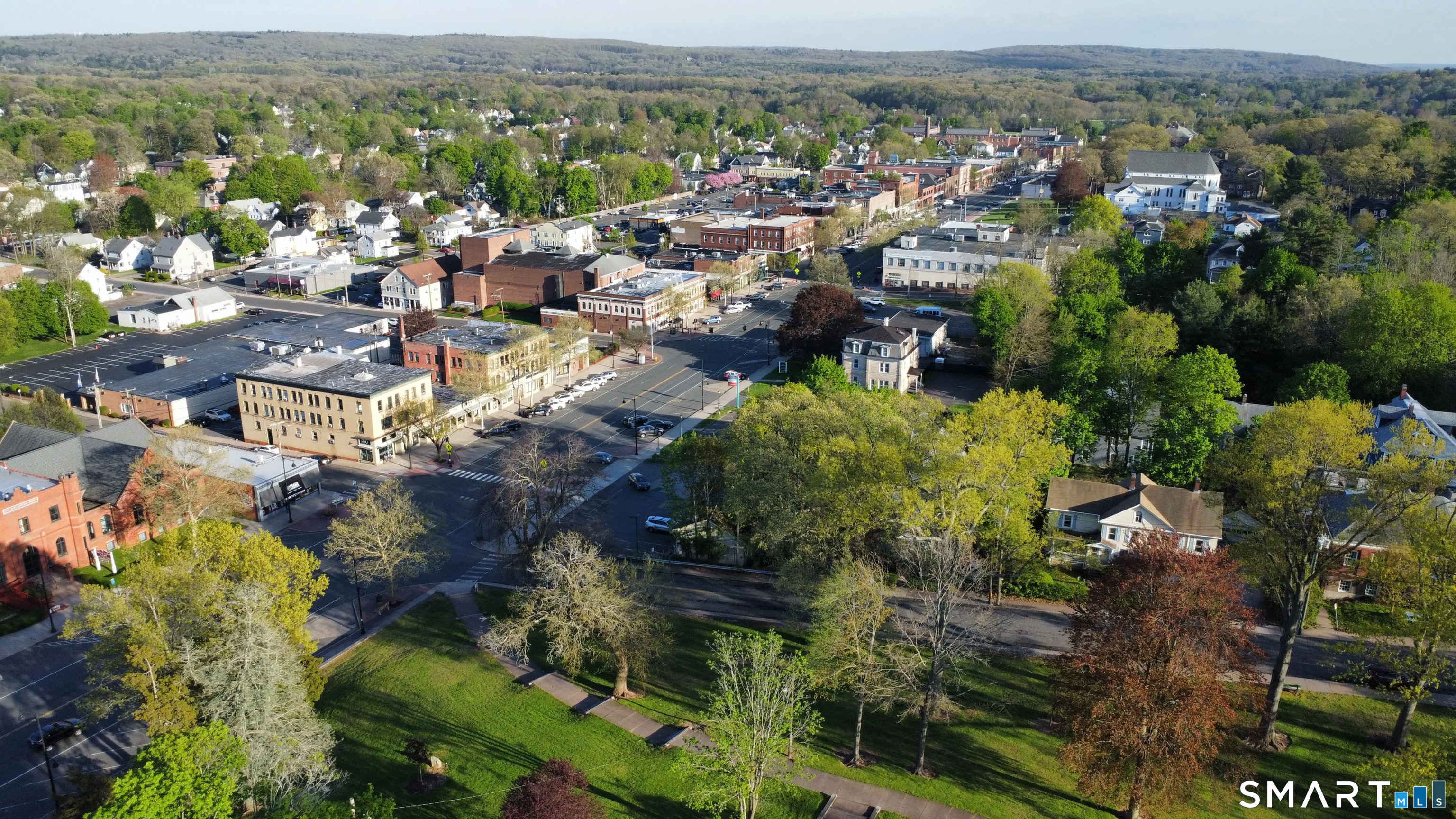 Homes for sale in Manchester, CT | 76 Bigelow St, Manchester, CT 06040 | MLS# 24161163