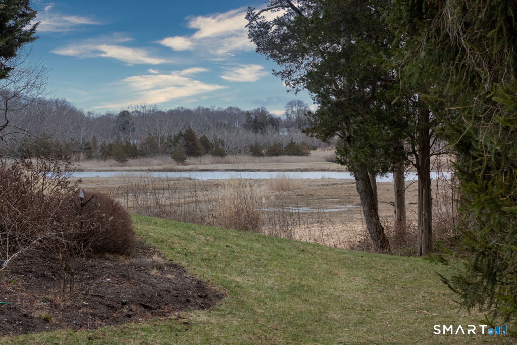 Homes for sale in Madison, CT | 10 Runnymede Ln #10, Madison, CT 06443 | MLS# 24160683