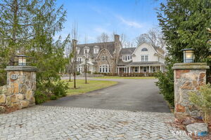 73 Lake Wind Road