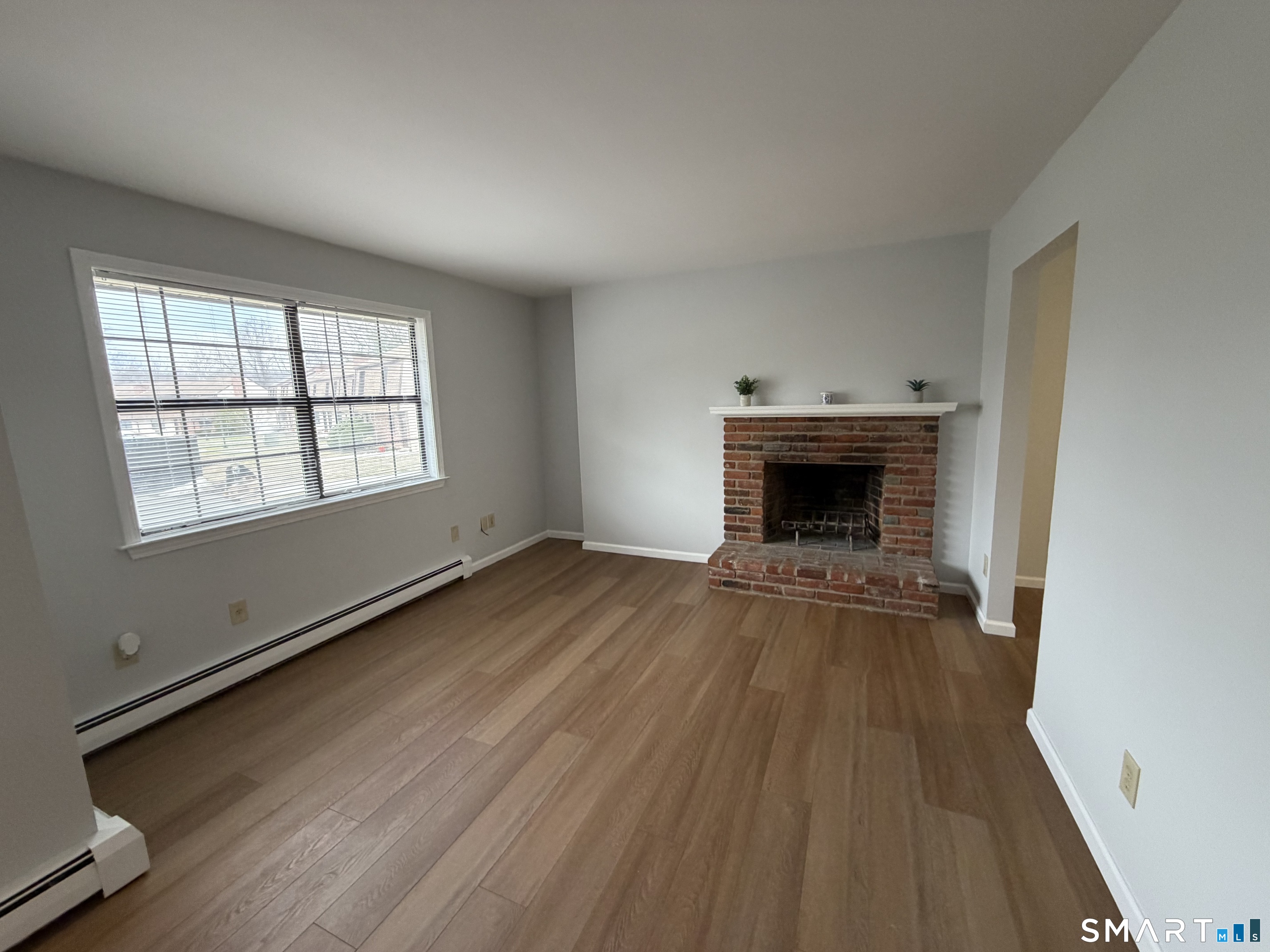 Homes for sale in Brookfield, CT | 7 Homestead Ln #7, Brookfield, CT 06804 | MLS# 24160008