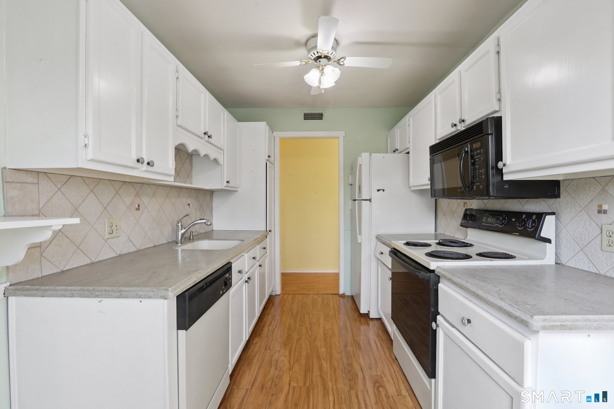 558 Heritage, Southbury, 06488, 2 Bedrooms Bedrooms, 0 ,2 BathroomsBathrooms,Condo/co-op For Sale,For Sale,Heritage,0,24159361