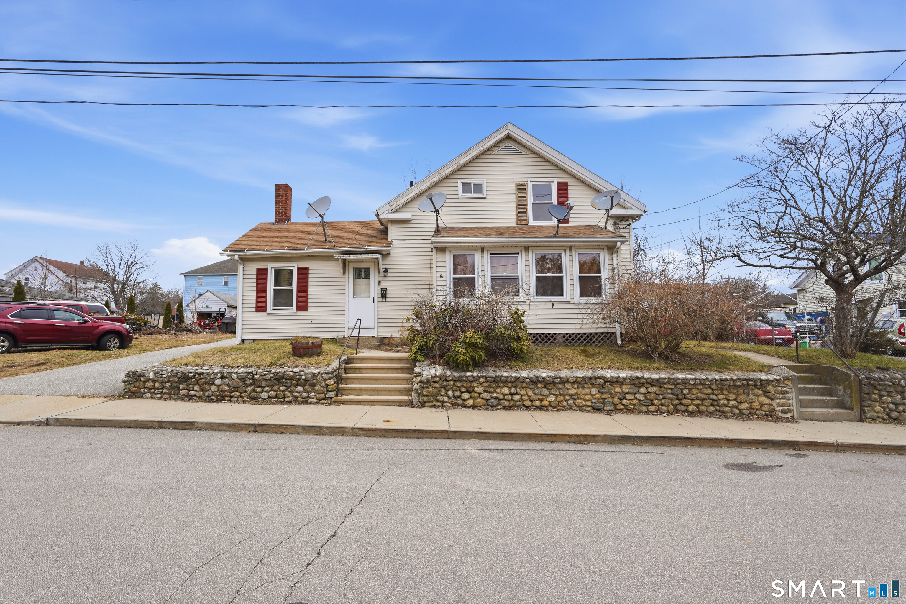 Homes for sale in Putnam, CT | 9 11 Battey St, Putnam, CT 06260 | MLS# 24161392