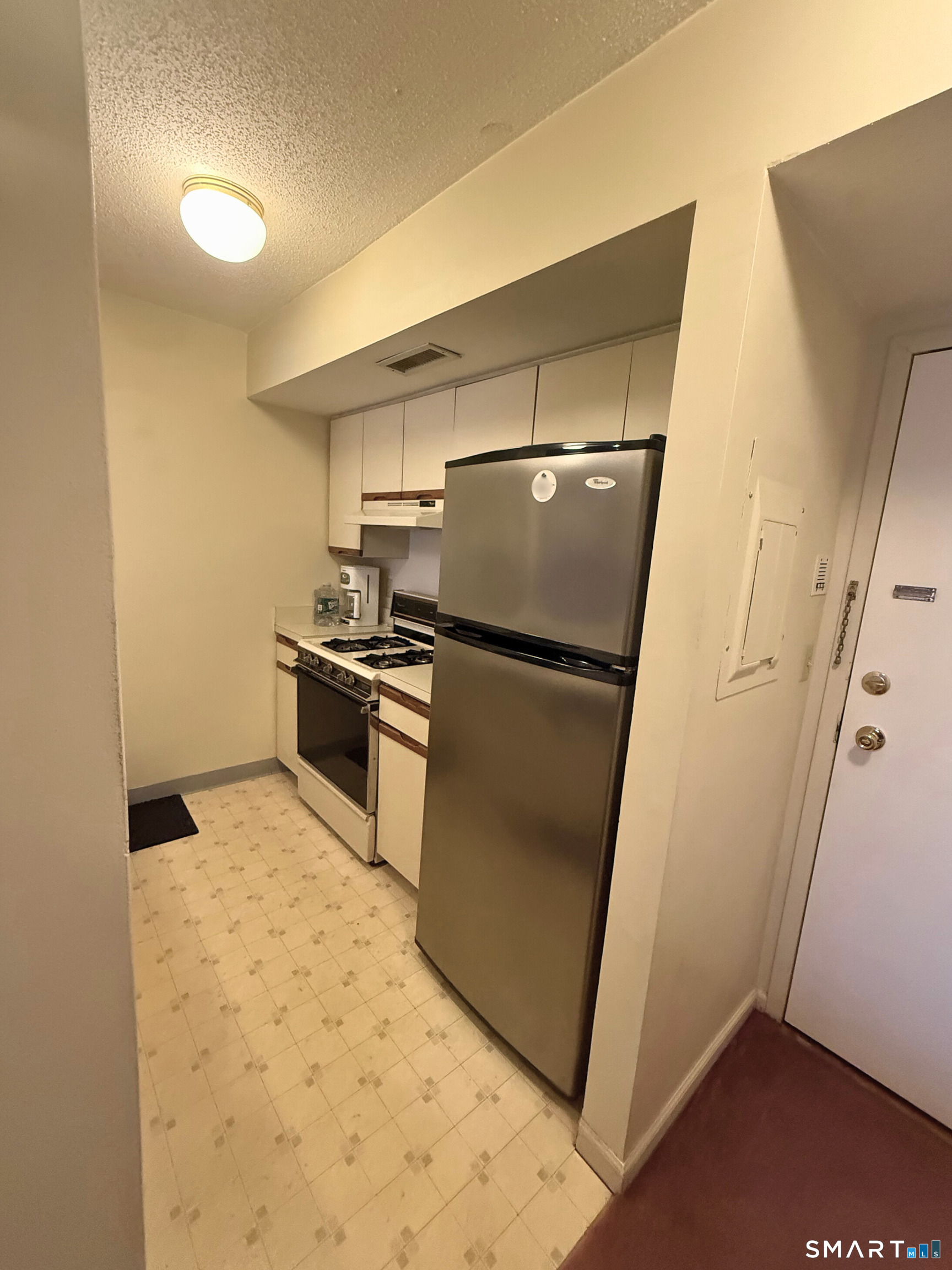 Homes for sale in Hamden, CT | 1690 Dixwell Ave #APT B3, Hamden, CT 06514 | MLS# 24160827