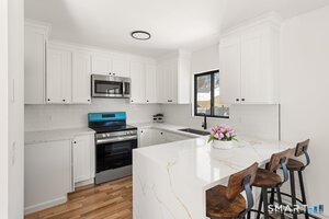 60 Lawn Avenue, Unit 21