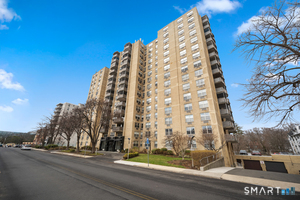 50 Glenbrook Road, Unit 1F