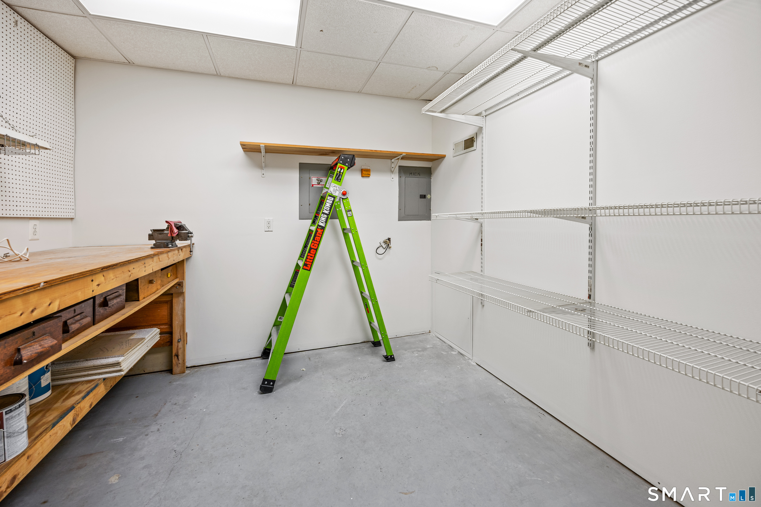 Photo 29 of 1805 Cypress Drive, Danbury, CT