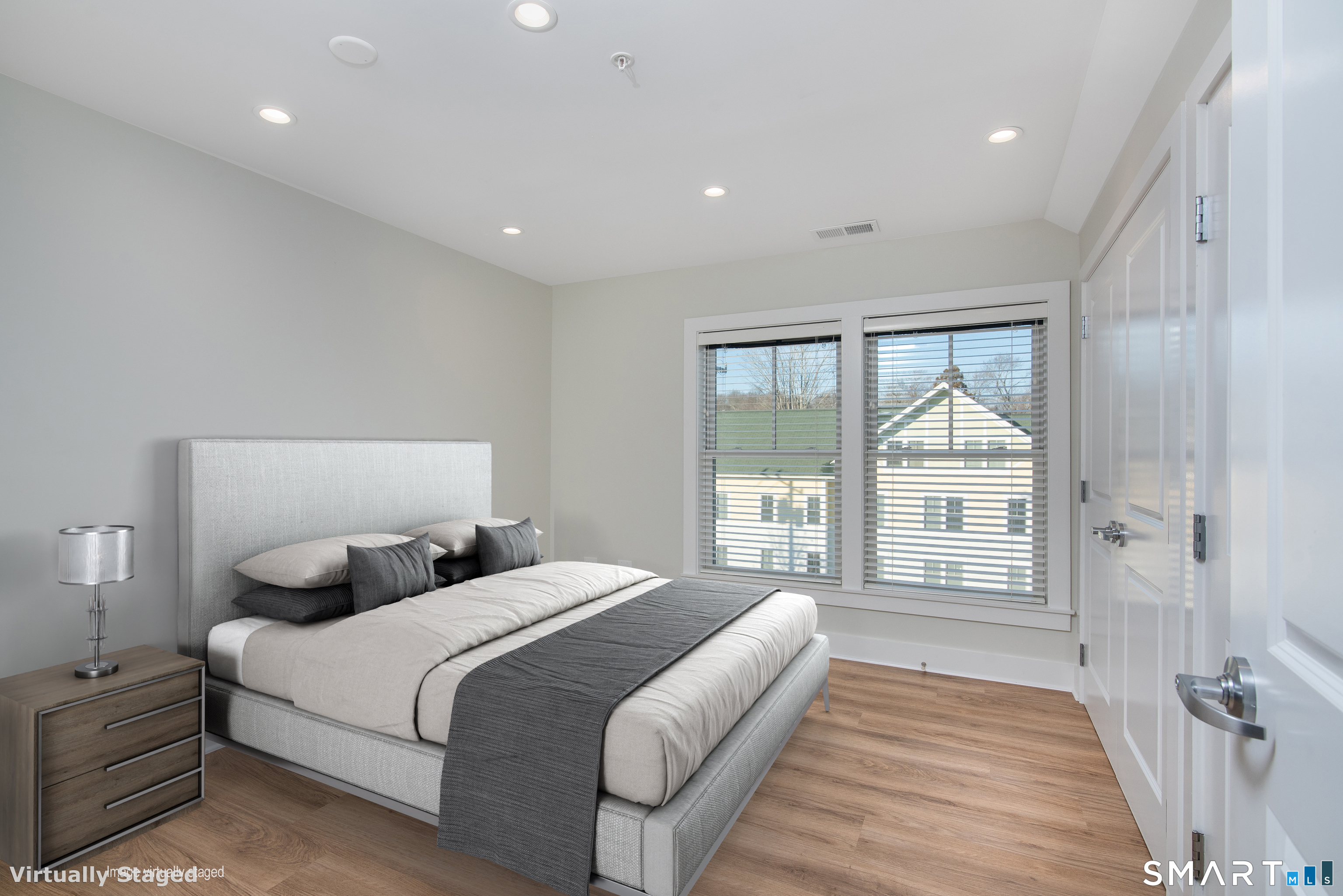 82 Wall, Madison, 06443, 2 Bedrooms Bedrooms, 0 ,1 BathroomBathrooms,Residential Rental,For Sale,Wall,0,24161998