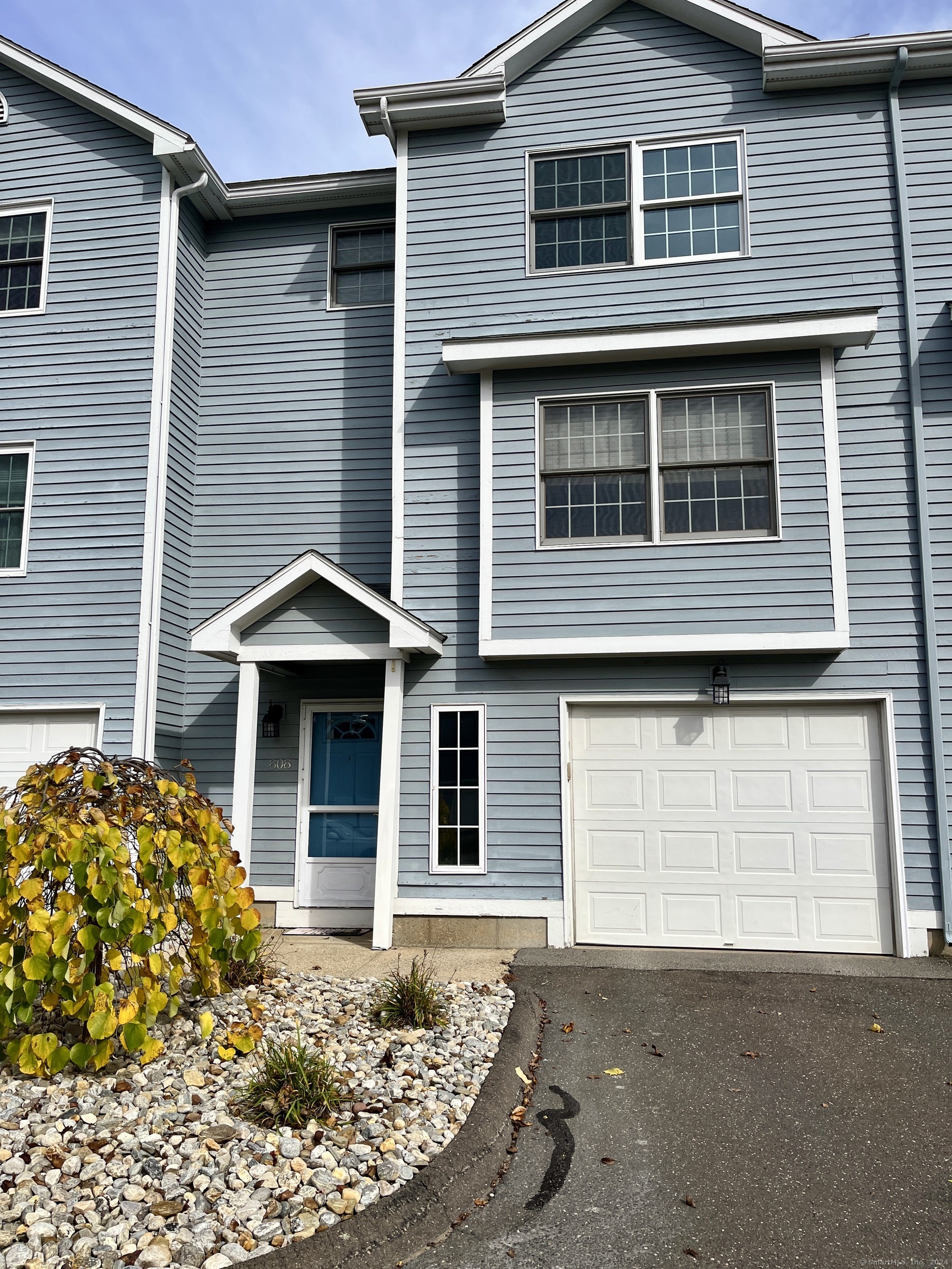 808 Fieldstone, Colchester, 06415, 2 Bedrooms Bedrooms, 0 ,2 BathroomsBathrooms,Residential Rental,For Sale,Fieldstone,0,24163237