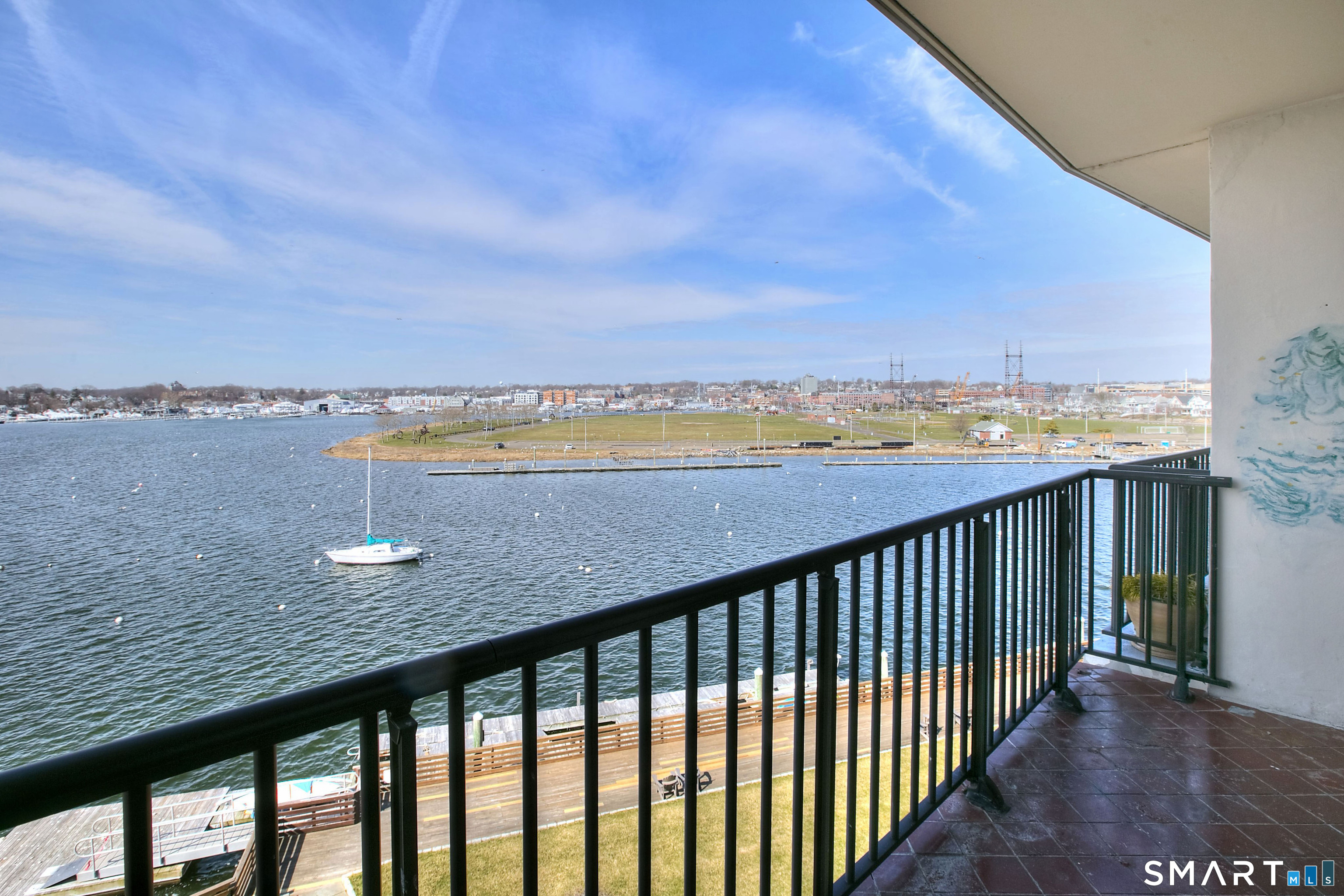 100 Seaview, Norwalk, 06855, 2 Bedrooms Bedrooms, 0 ,2 BathroomsBathrooms,Condo/co-op For Sale,For Sale,Seaview,0,24122289