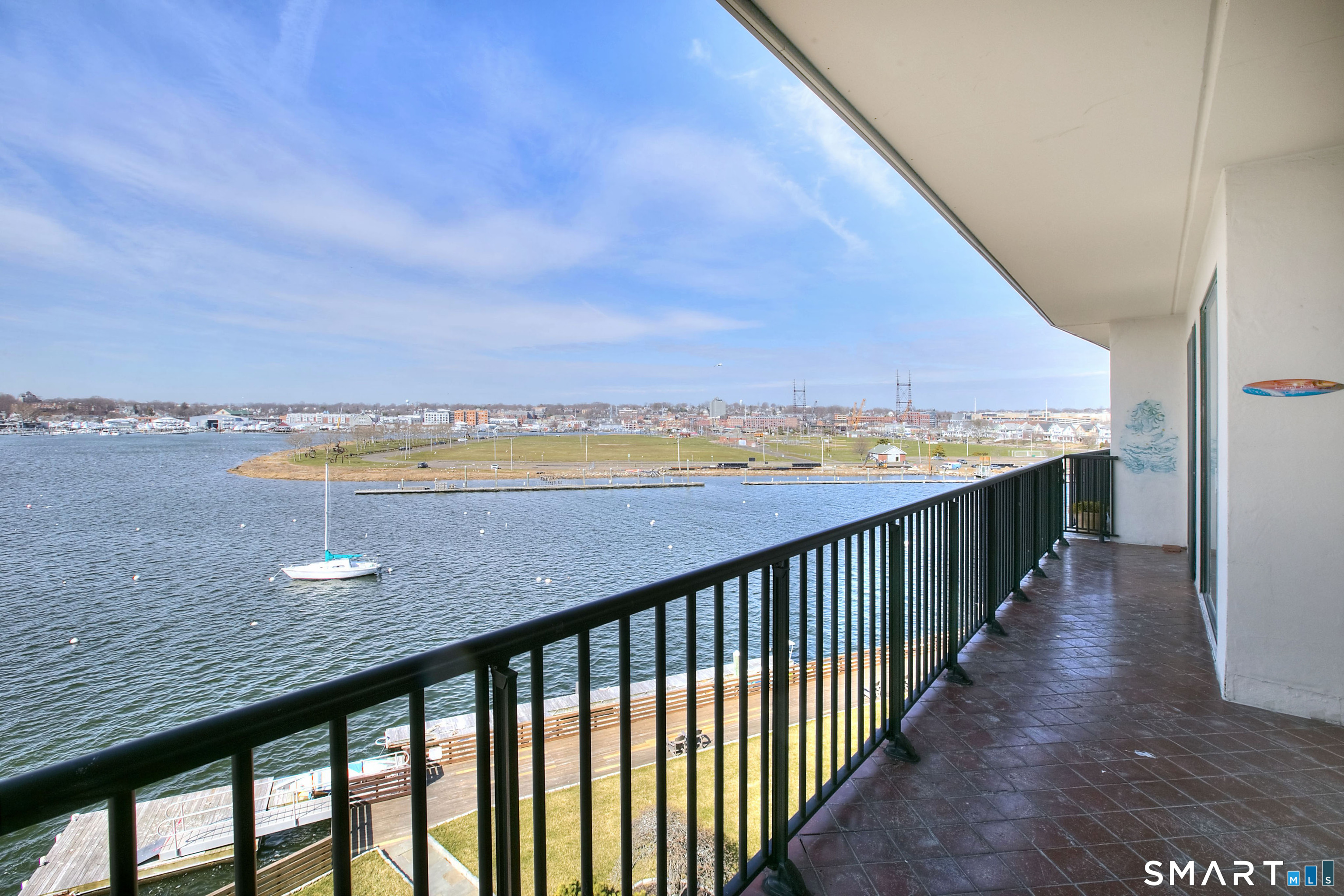 100 Seaview, Norwalk, 06855, 2 Bedrooms Bedrooms, 0 ,2 BathroomsBathrooms,Condo/co-op For Sale,For Sale,Seaview,0,24122289