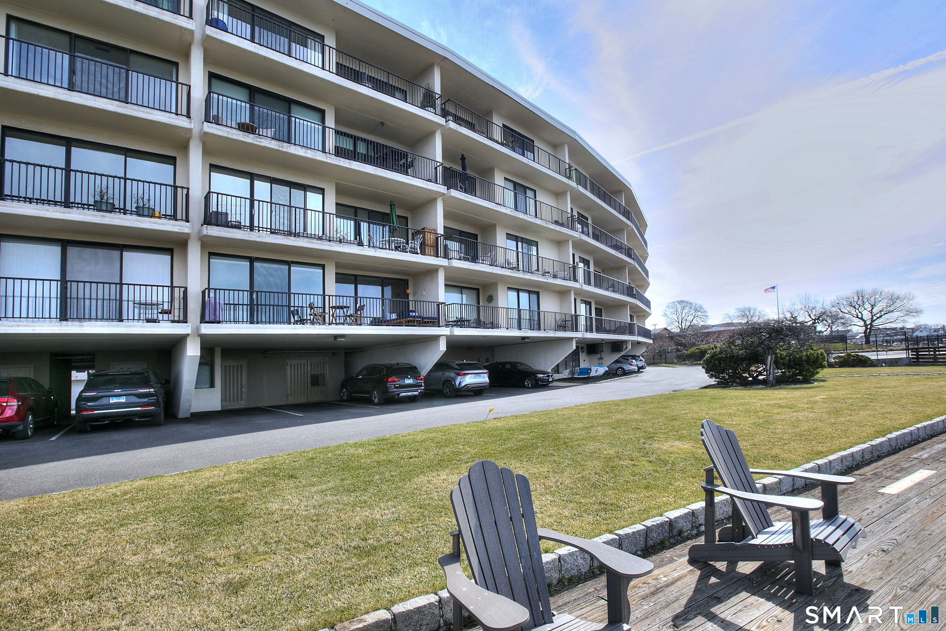 100 Seaview, Norwalk, 06855, 2 Bedrooms Bedrooms, 0 ,2 BathroomsBathrooms,Condo/co-op For Sale,For Sale,Seaview,0,24122289