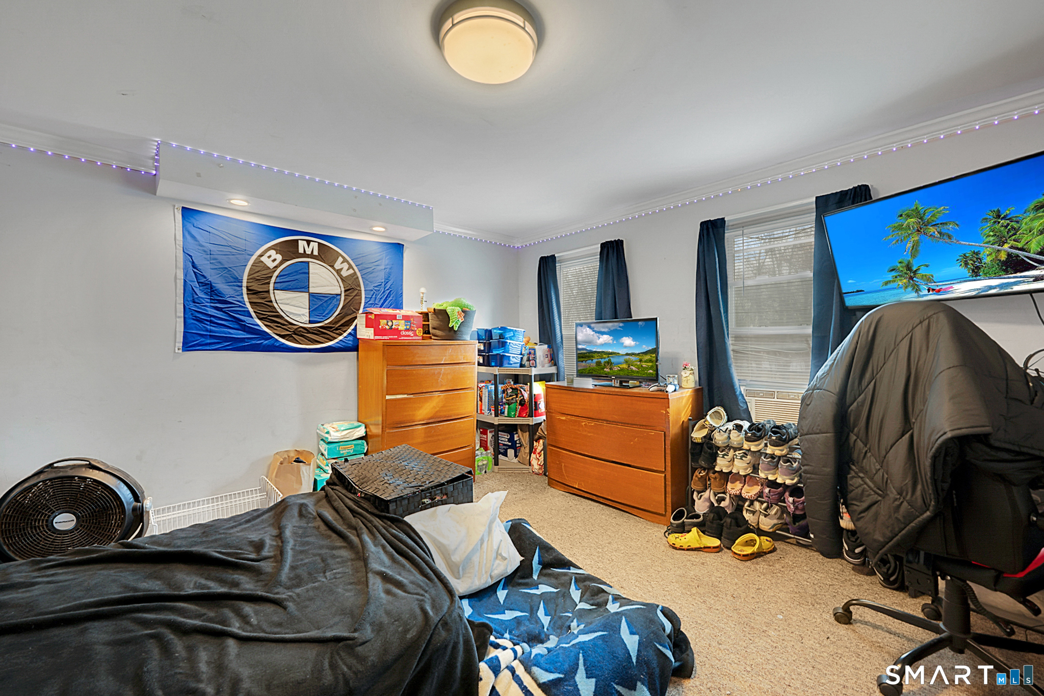 186 Main, Suffield, 06078, 8 Bedrooms Bedrooms, 0 ,6 BathroomsBathrooms,Multi-family For Sale,For Sale,Main,0,24161047