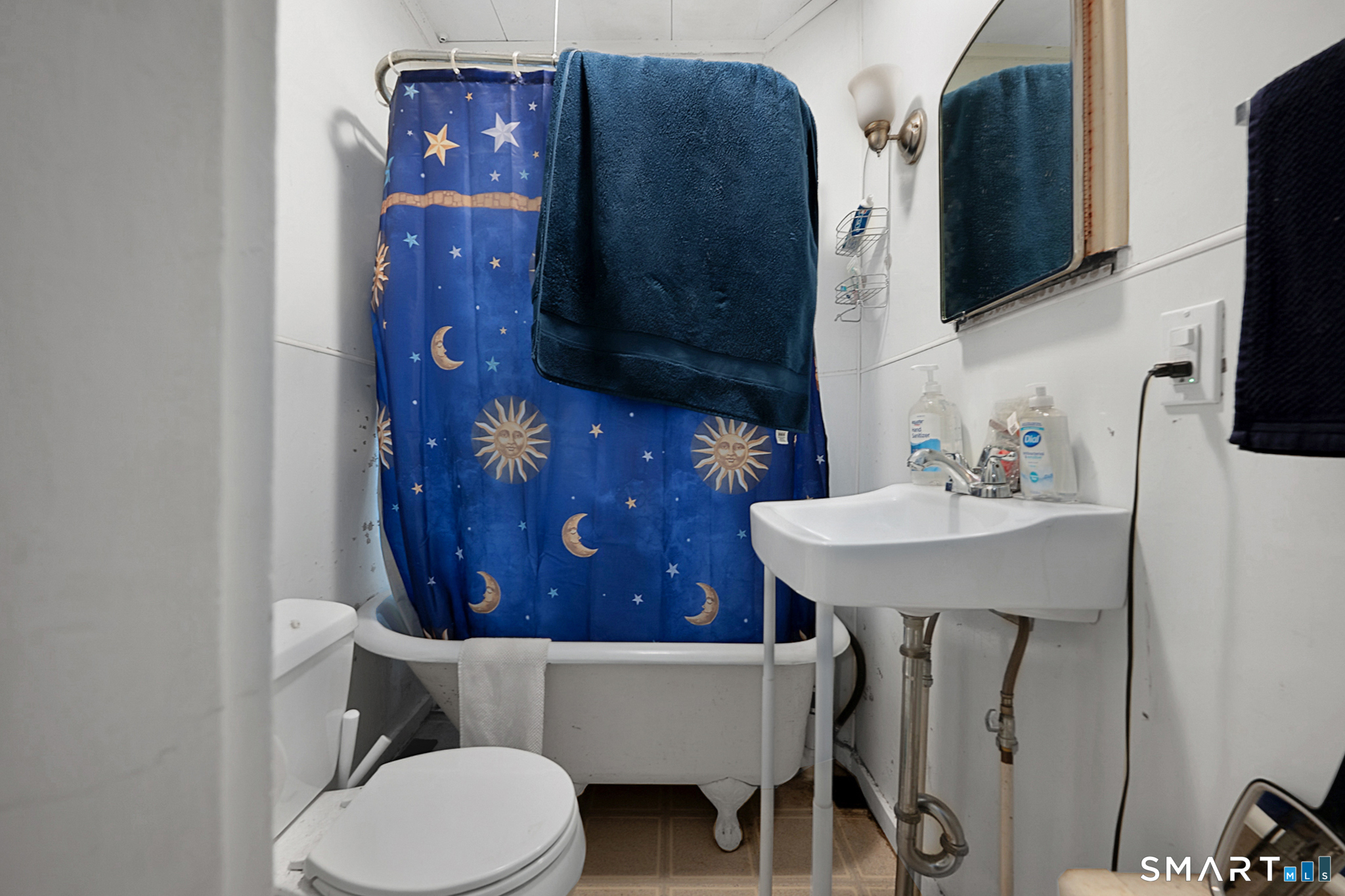 186 Main, Suffield, 06078, 8 Bedrooms Bedrooms, 0 ,6 BathroomsBathrooms,Multi-family For Sale,For Sale,Main,0,24161047