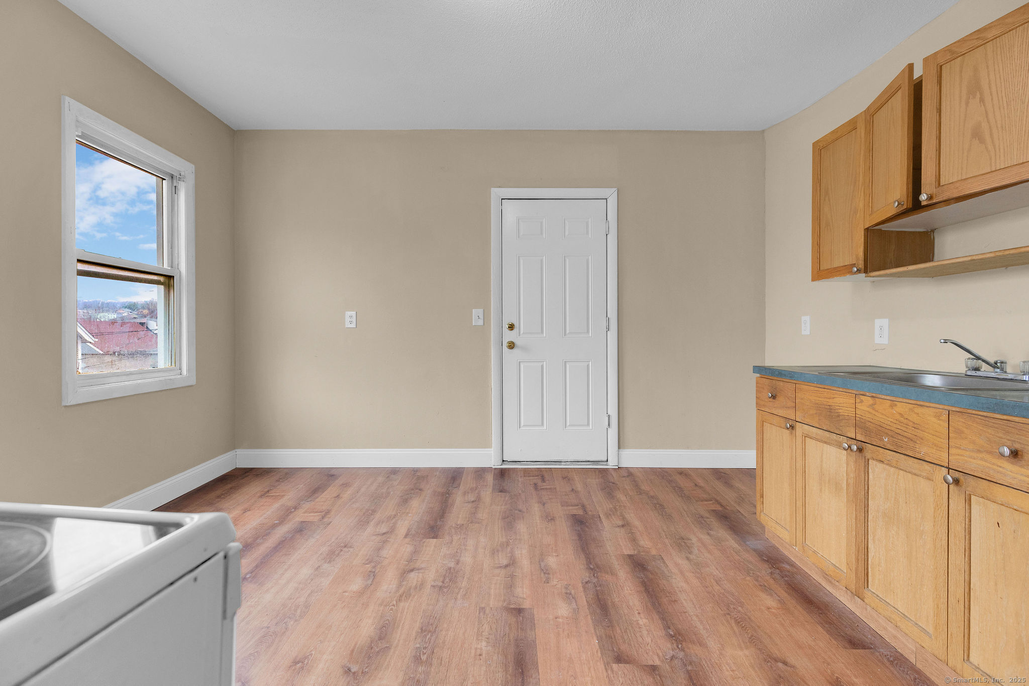 701 Main, Waterbury, 06706, 4 Bedrooms Bedrooms, 0 ,1 BathroomBathrooms,Multi-family For Sale,For Sale,Main,0,24163808