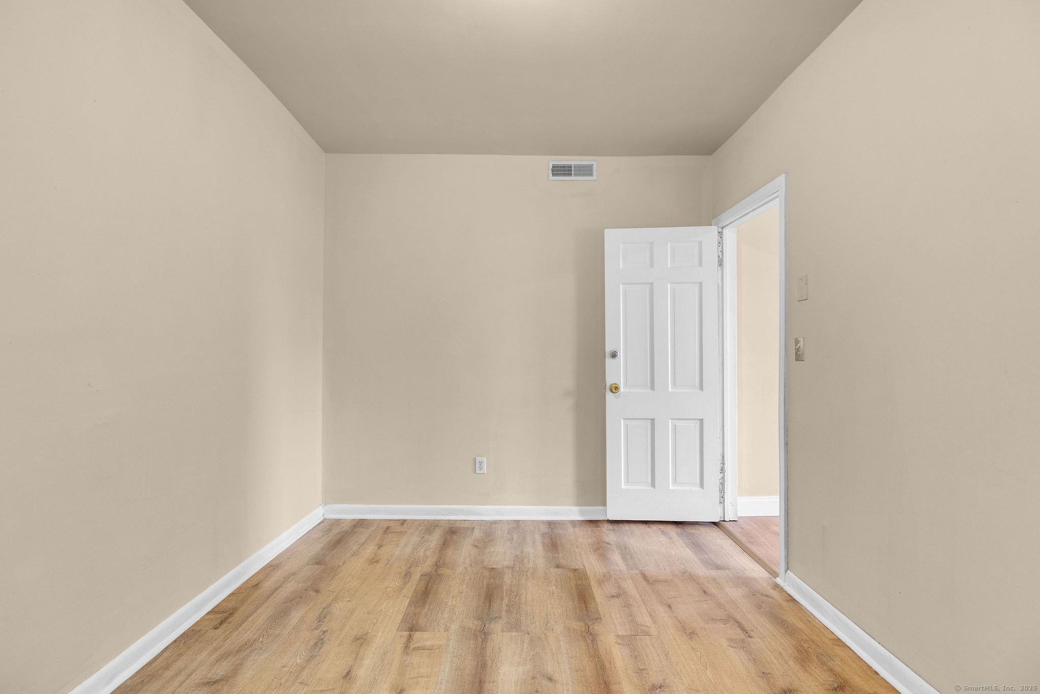 701 Main, Waterbury, 06706, 4 Bedrooms Bedrooms, 0 ,1 BathroomBathrooms,Multi-family For Sale,For Sale,Main,0,24163808