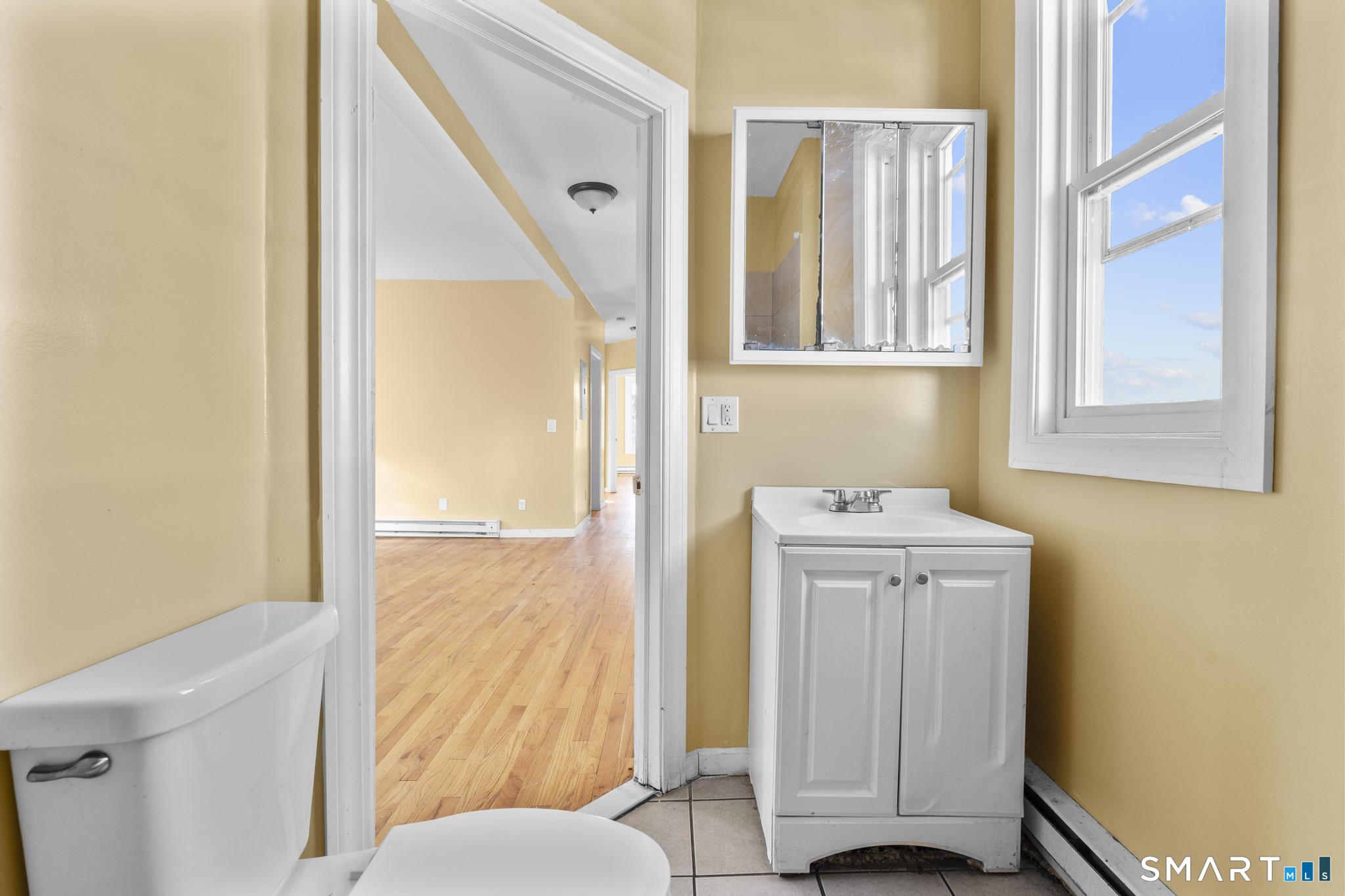 701 Main, Waterbury, 06706, 4 Bedrooms Bedrooms, 0 ,1 BathroomBathrooms,Multi-family For Sale,For Sale,Main,0,24163808