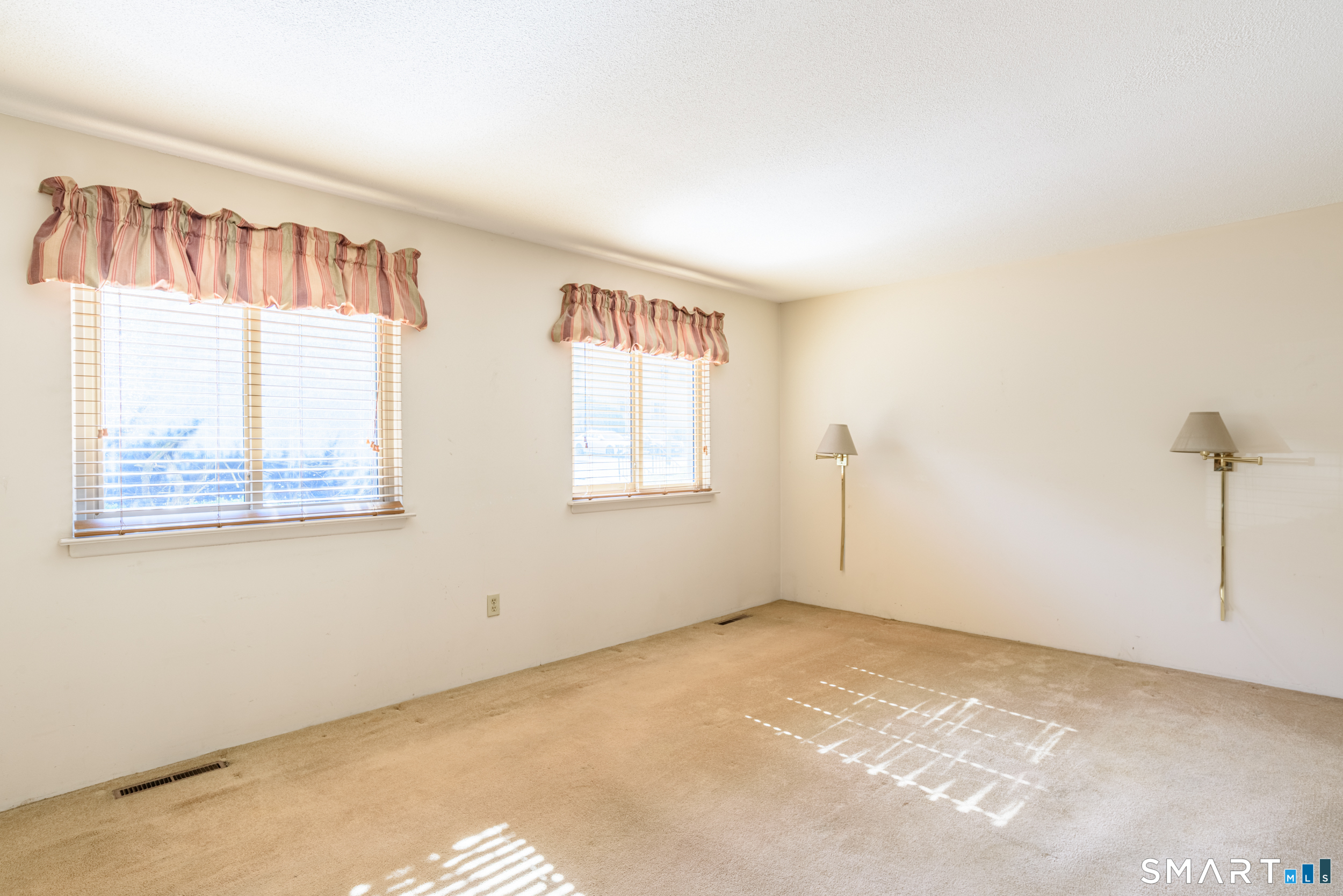 23 Happy Hollow, Stratford, 06614, 1 Bedroom Bedrooms, 0 ,1 BathroomBathrooms,Condo/co-op For Sale,For Sale,Happy Hollow,0,24163692