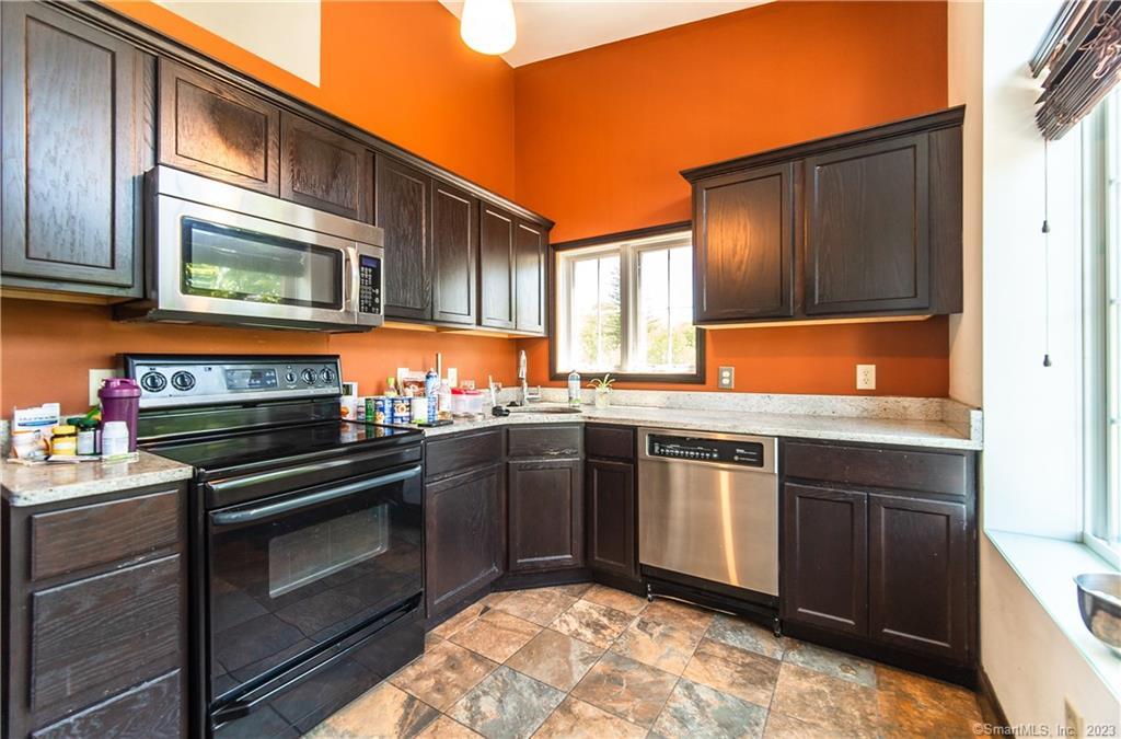 10 Summit, East Hampton, 06424, 0 , 0 ,1 BathroomBathrooms,Residential Rental,For Sale,Summit,0,24164126