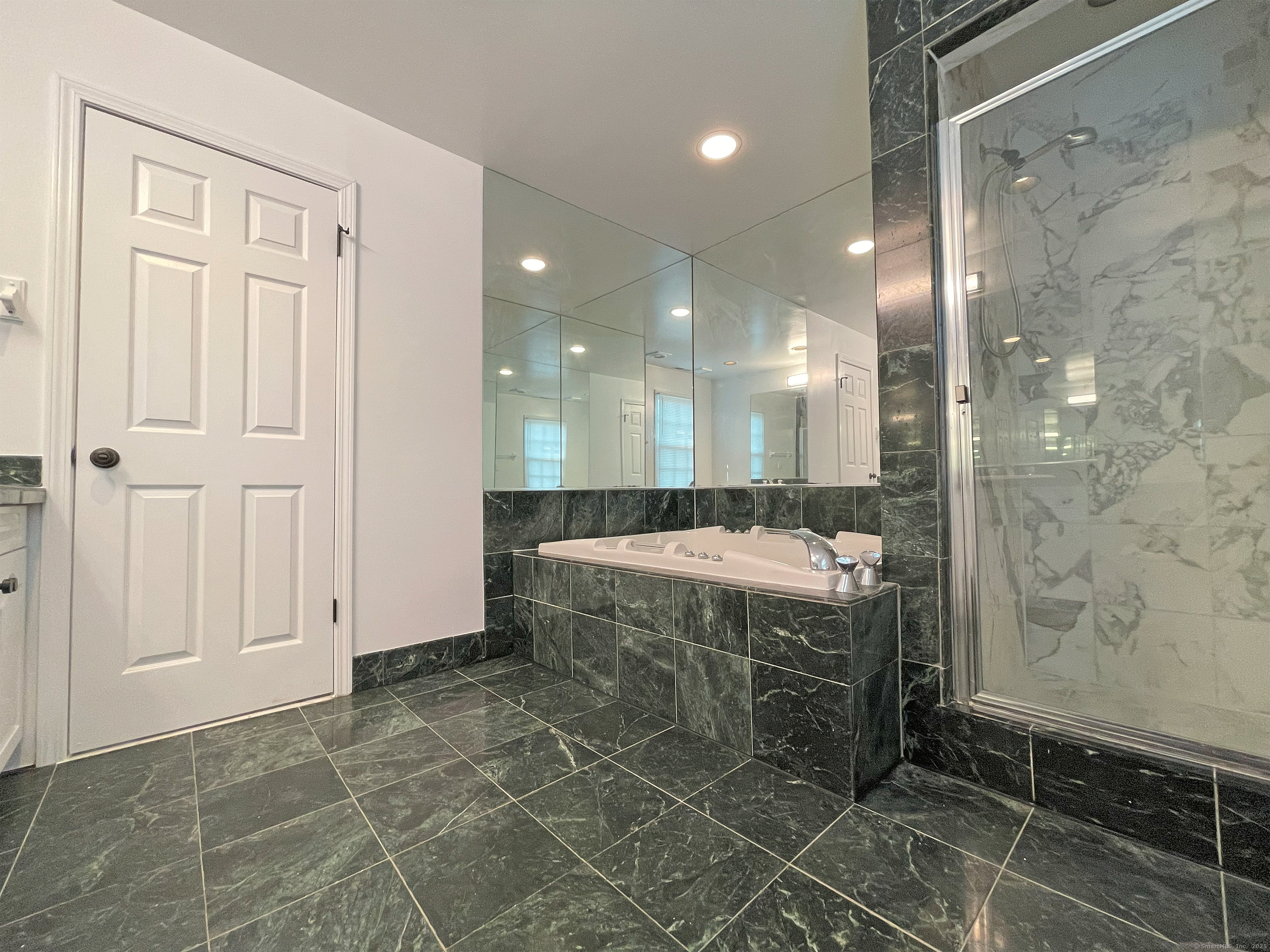 28 Home, Greenwich, 06830, 3 Bedrooms Bedrooms, 0 ,2 BathroomsBathrooms,Residential Rental,For Sale,Home,0,24164099