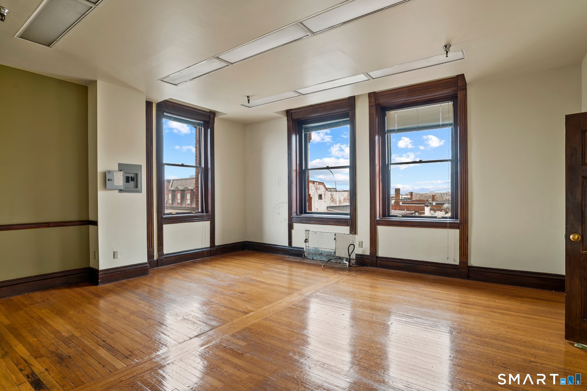 153 State, New London, 06320, 0 , 0 ,0,Commercial For Sale,For Sale,State,0,24164061