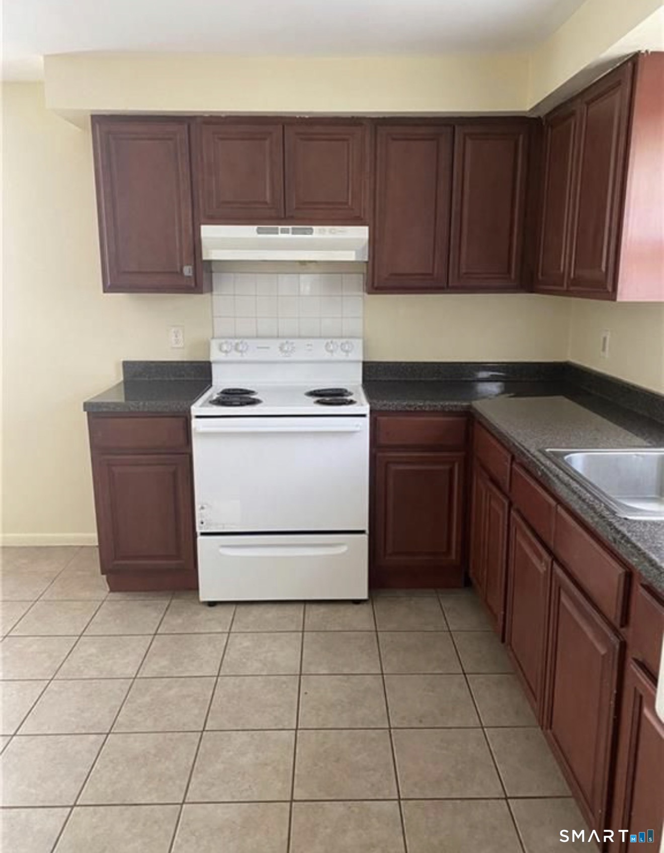 27 Manila, Woodbridge, 06525, 3 Bedrooms Bedrooms, 0 ,1 BathroomBathrooms,Residential Rental,For Sale,Manila,0,24154388