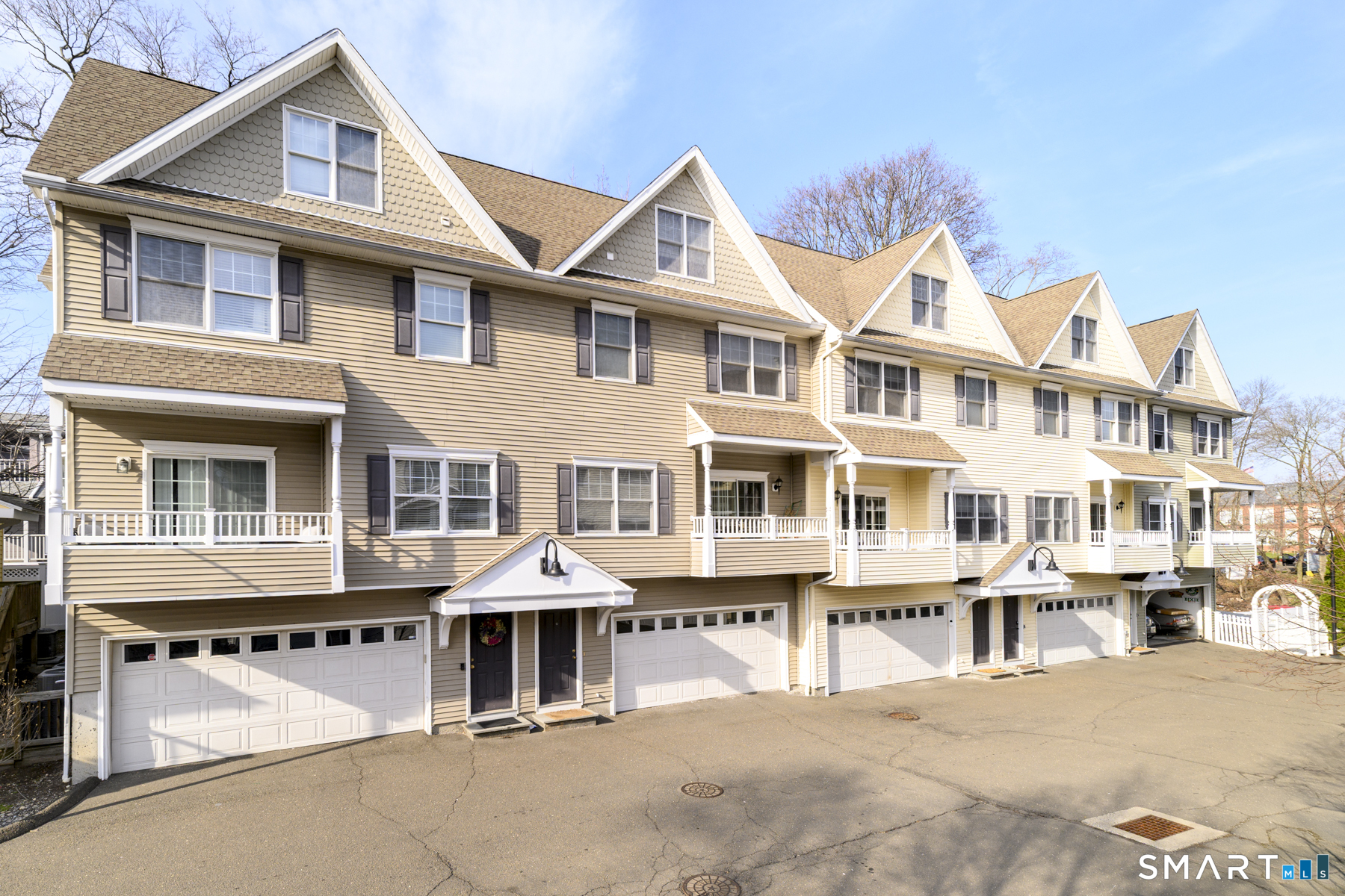 Featured Listing Photo