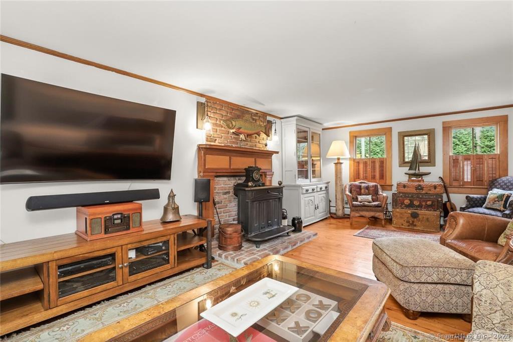 47 Hollow Tree Ridge, Darien, 06820, 3 Bedrooms Bedrooms, 0 ,2 BathroomsBathrooms,Residential Rental,For Sale,Hollow Tree Ridge,0,24164297