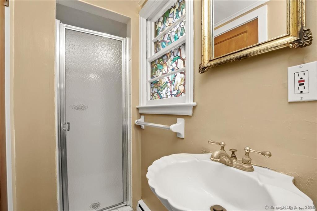 47 Hollow Tree Ridge, Darien, 06820, 3 Bedrooms Bedrooms, 0 ,2 BathroomsBathrooms,Residential Rental,For Sale,Hollow Tree Ridge,0,24164297