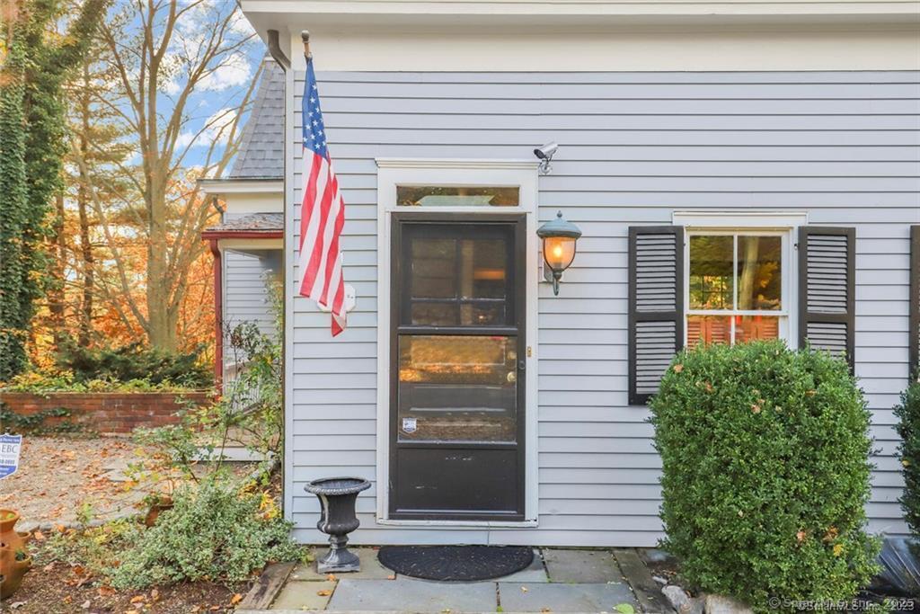 47 Hollow Tree Ridge, Darien, 06820, 3 Bedrooms Bedrooms, 0 ,2 BathroomsBathrooms,Residential Rental,For Sale,Hollow Tree Ridge,0,24164297