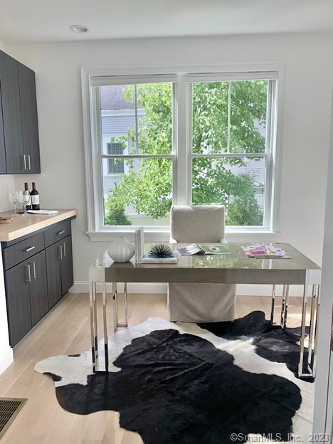 70 Seminary, New Canaan, 06840, 3 Bedrooms Bedrooms, 0 ,4 BathroomsBathrooms,Residential Rental,For Sale,Seminary,0,24164428