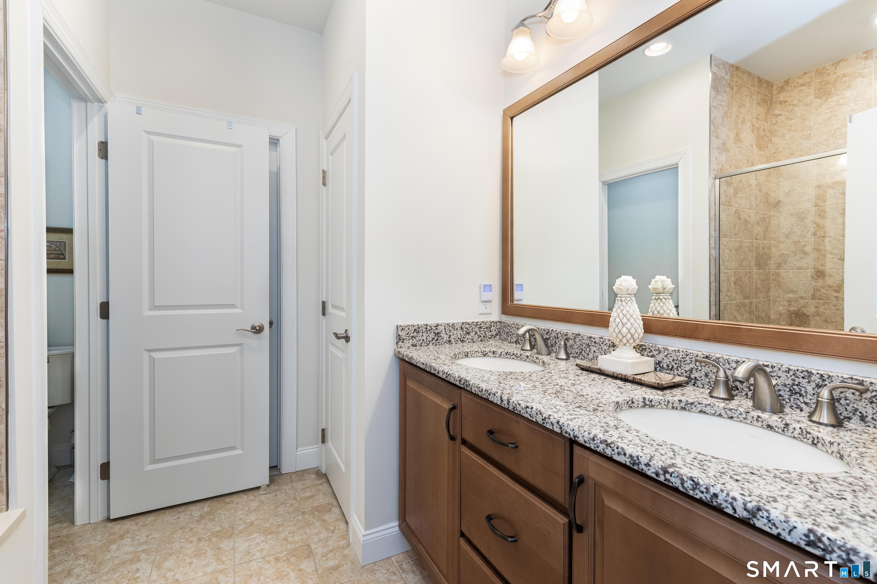 2 Arrowwood, Middlebury, 06762, 3 Bedrooms Bedrooms, 0 ,2 BathroomsBathrooms,Condo/co-op For Sale,For Sale,Arrowwood,0,24163914