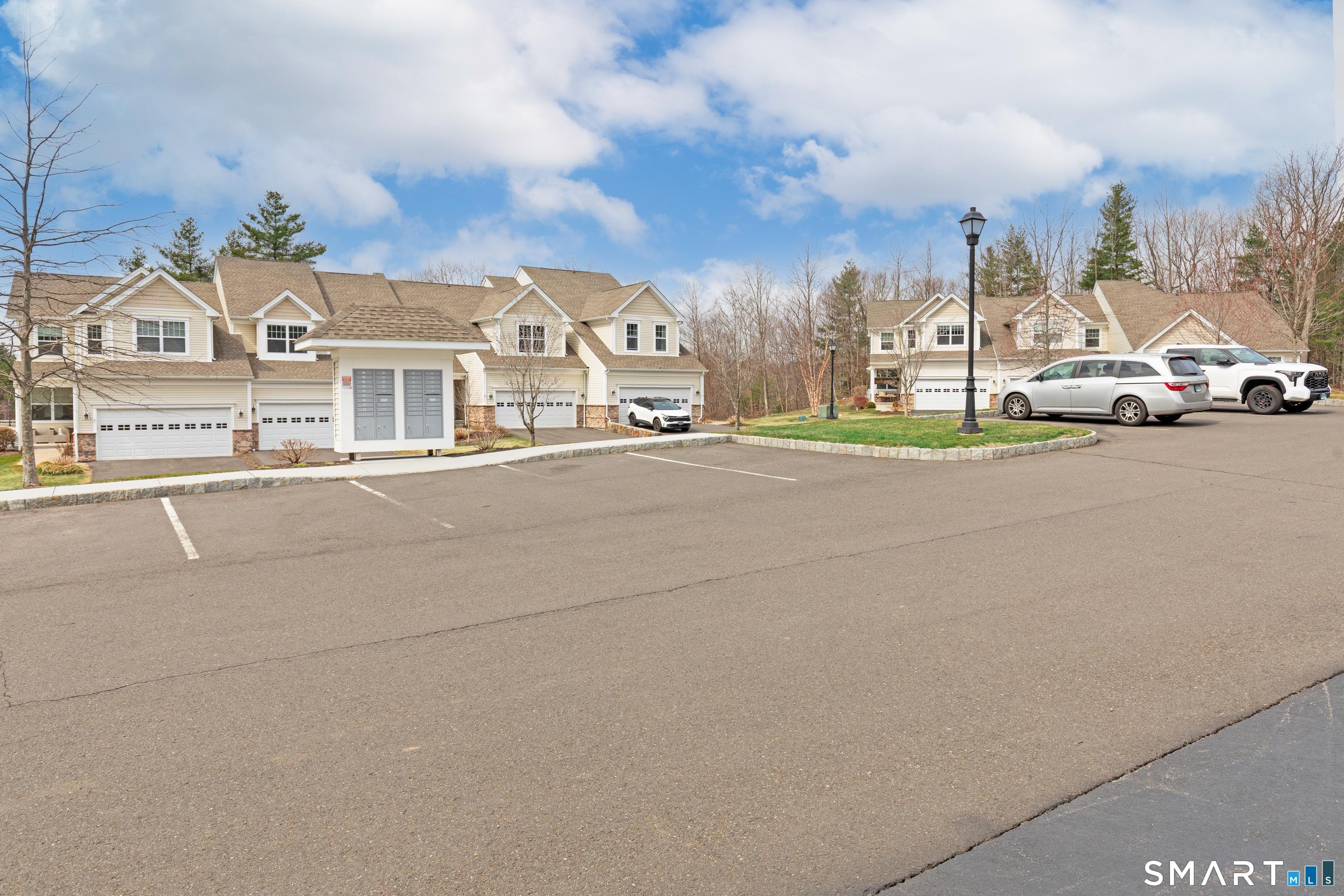 2 Arrowwood, Middlebury, 06762, 3 Bedrooms Bedrooms, 0 ,2 BathroomsBathrooms,Condo/co-op For Sale,For Sale,Arrowwood,0,24163914