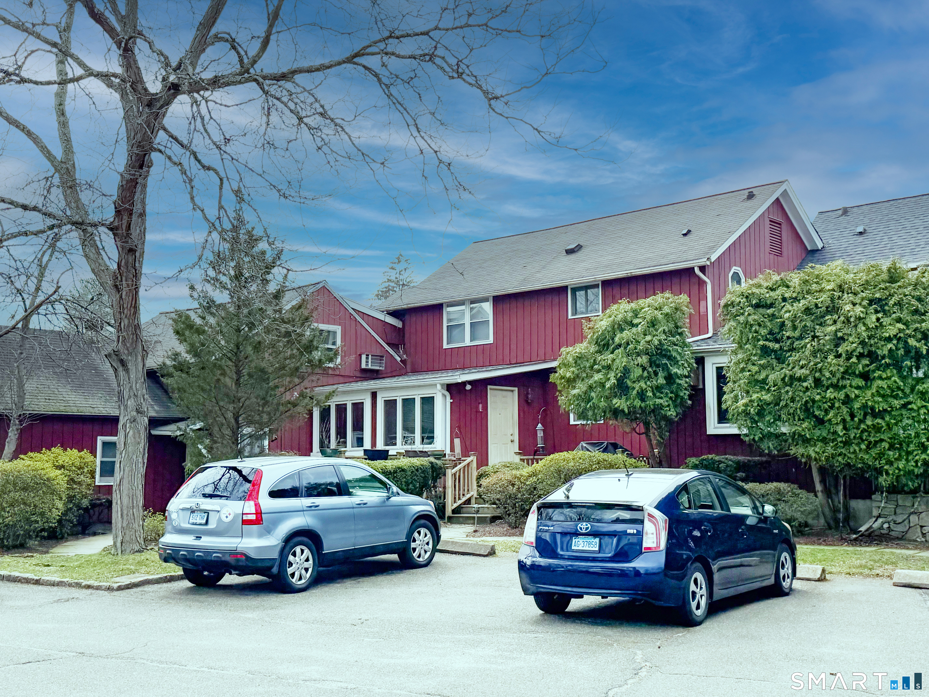 25 Saugatuck Avenue, Westport, Connecticut photo 1