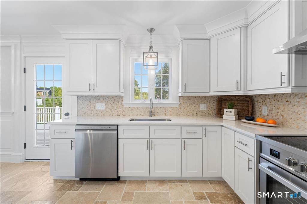 4 Shore, Westerly, 02891, 3 Bedrooms Bedrooms, 0 ,3 BathroomsBathrooms,Single Family For Sale,For Sale,Shore,0,24163361