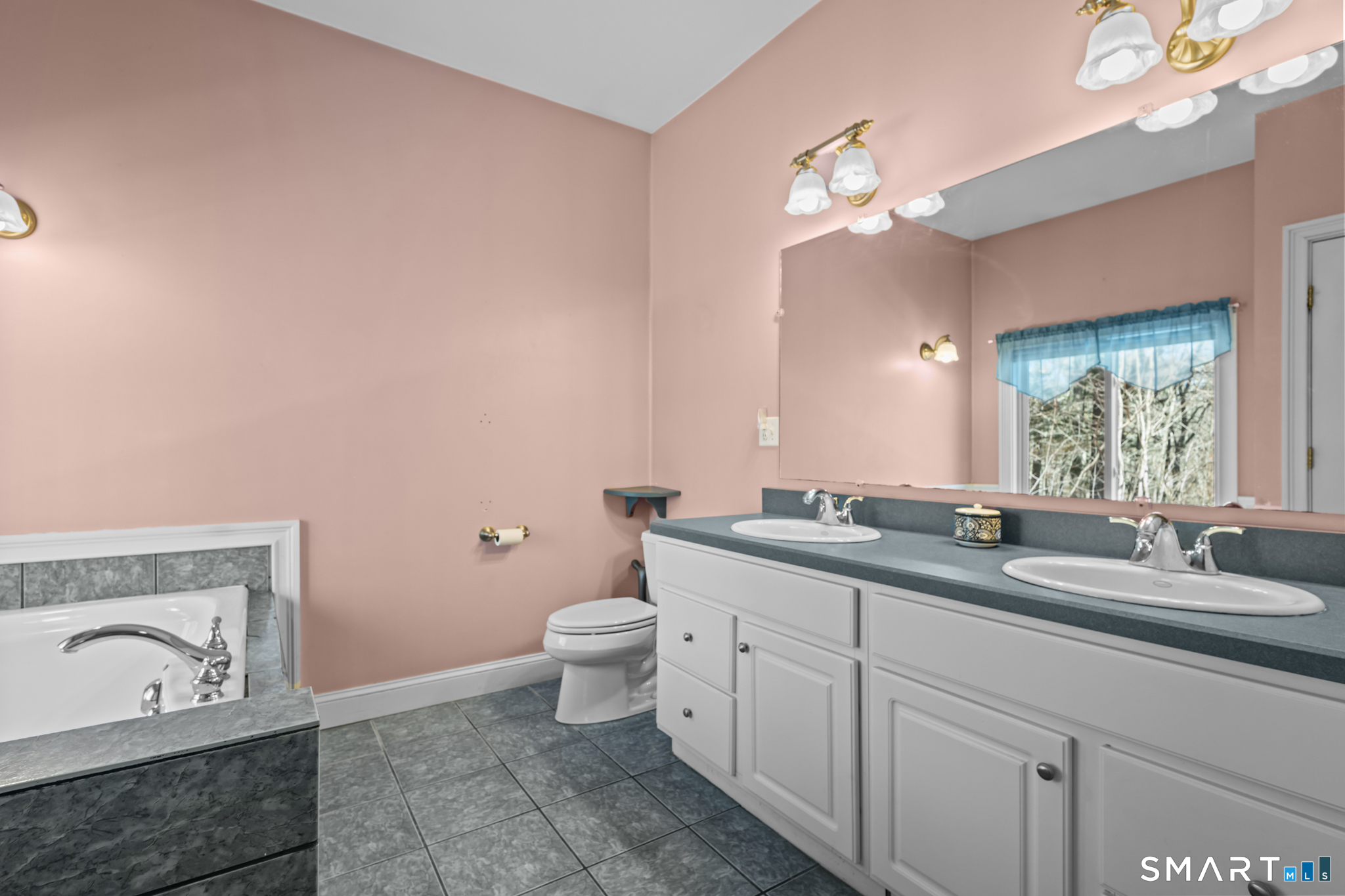 17 Blackwells, Brooklyn, 06234, 3 Bedrooms Bedrooms, 0 ,2 BathroomsBathrooms,Single Family For Sale,For Sale,Blackwells,0,24164910