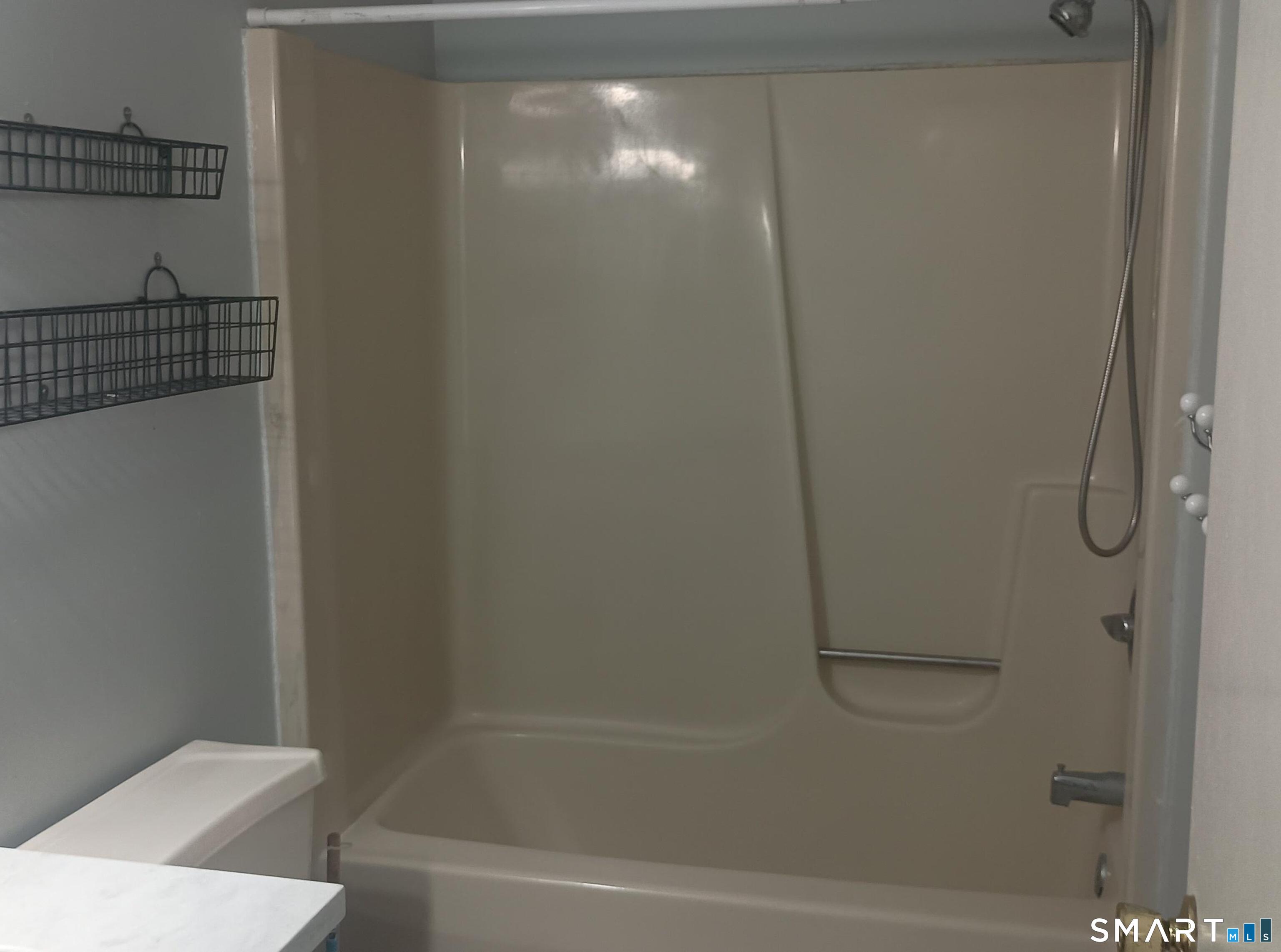 2 Branch, Thomaston, 06787, 2 Bedrooms Bedrooms, 0 ,1 BathroomBathrooms,Condo/co-op For Sale,For Sale,Branch,0,24159598