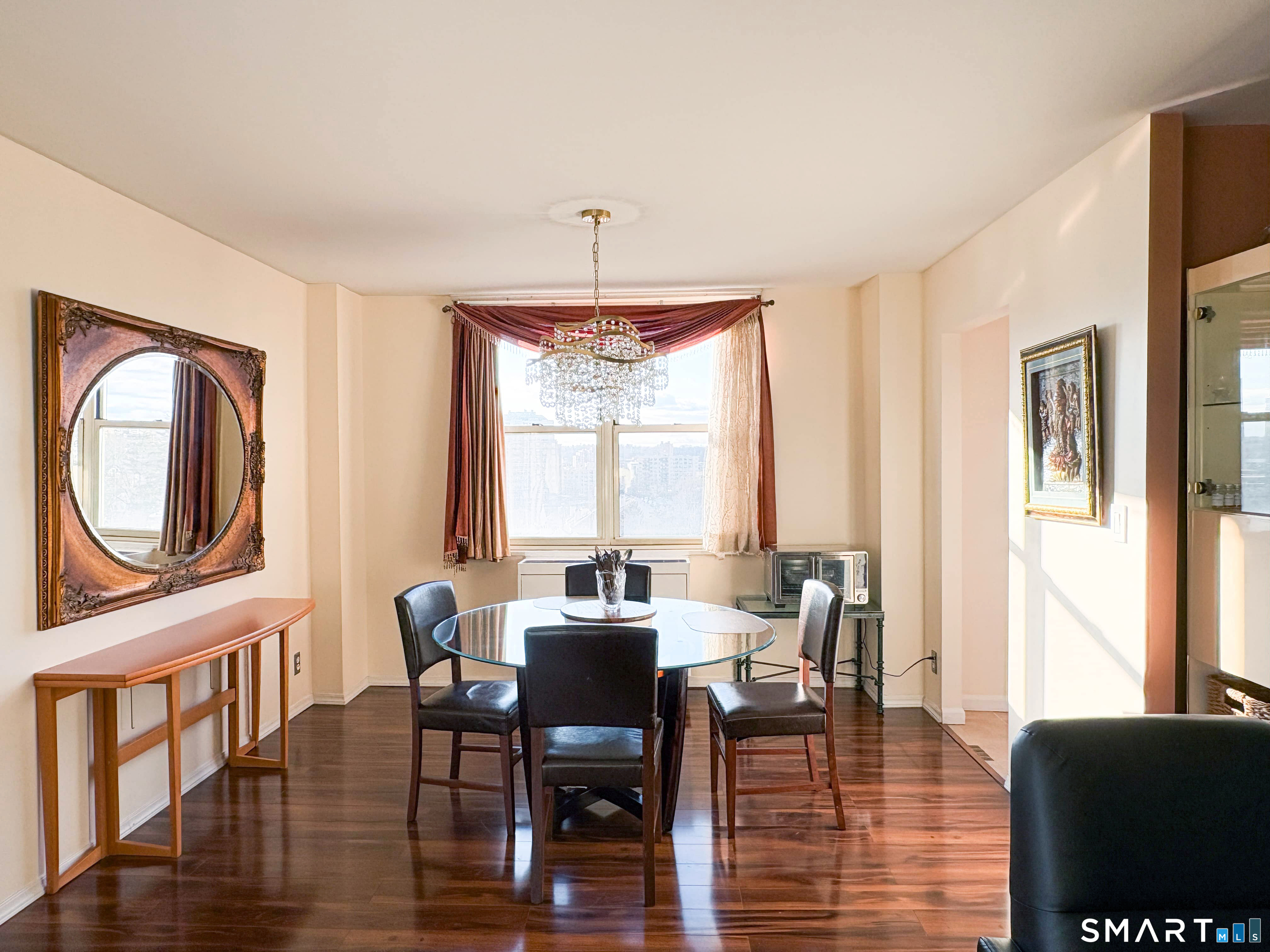 50 Glenbrook, Stamford, 06902, 3 Bedrooms Bedrooms, 0 ,3 BathroomsBathrooms,Condo/co-op For Sale,For Sale,Glenbrook,0,24155718
