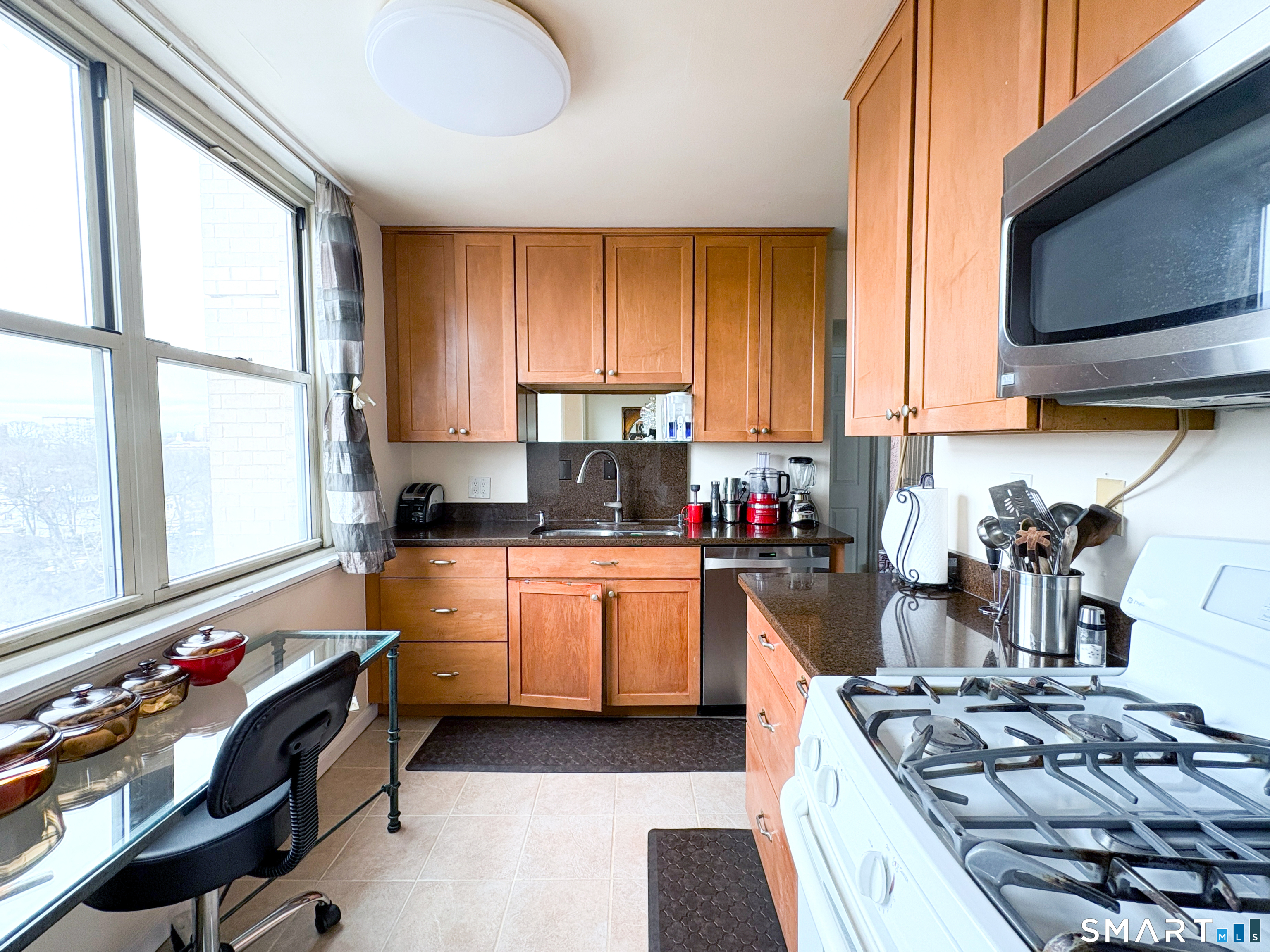 50 Glenbrook, Stamford, 06902, 3 Bedrooms Bedrooms, 0 ,3 BathroomsBathrooms,Condo/co-op For Sale,For Sale,Glenbrook,0,24155718