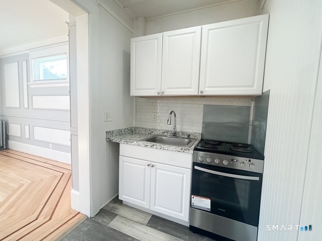 179 Montauk, New London, 06320, 1 Bedroom Bedrooms, 0 ,1 BathroomBathrooms,Residential Rental,For Sale,Montauk,0,24165003