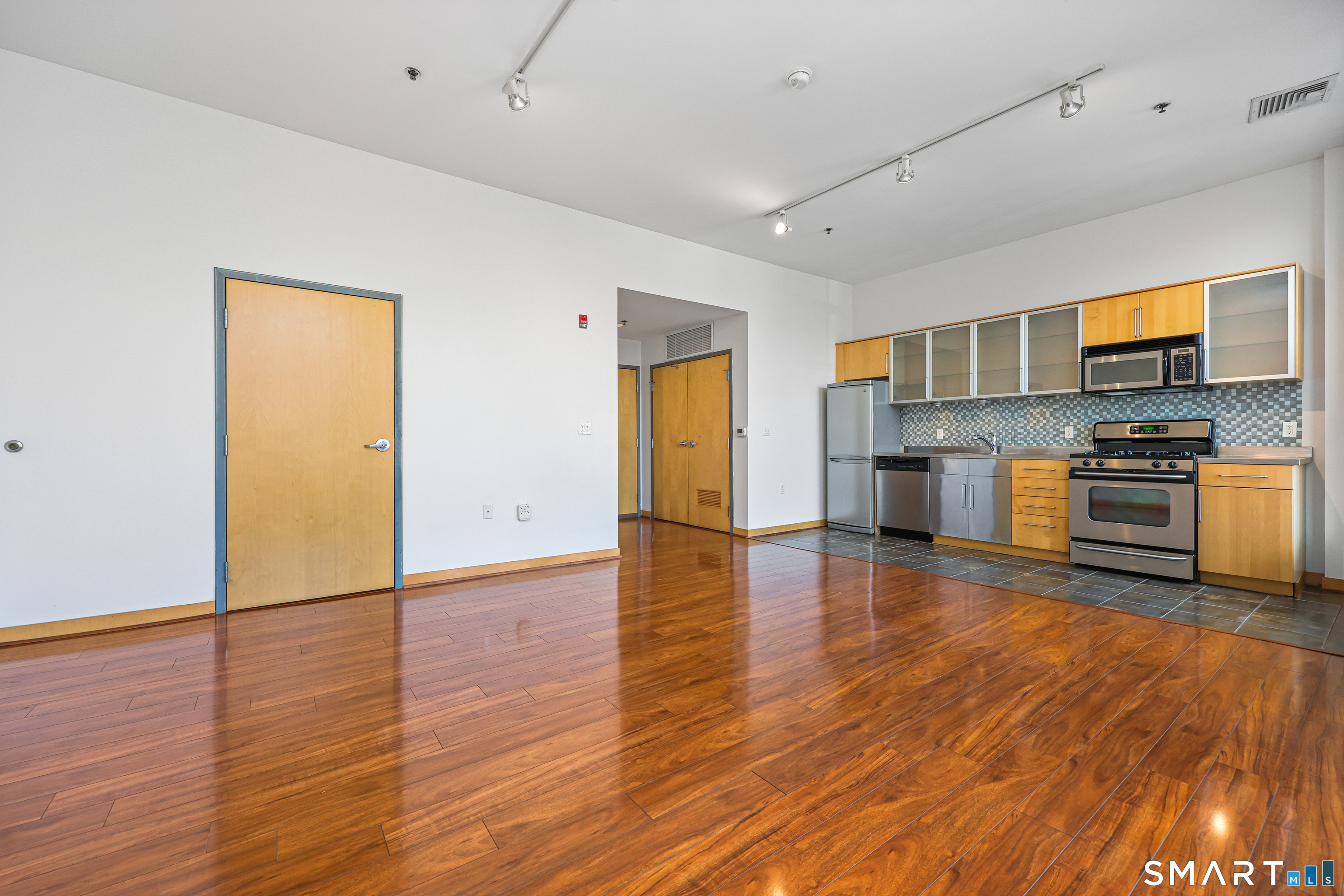 Photo 11 of 10 Ann Street, Norwalk, CT