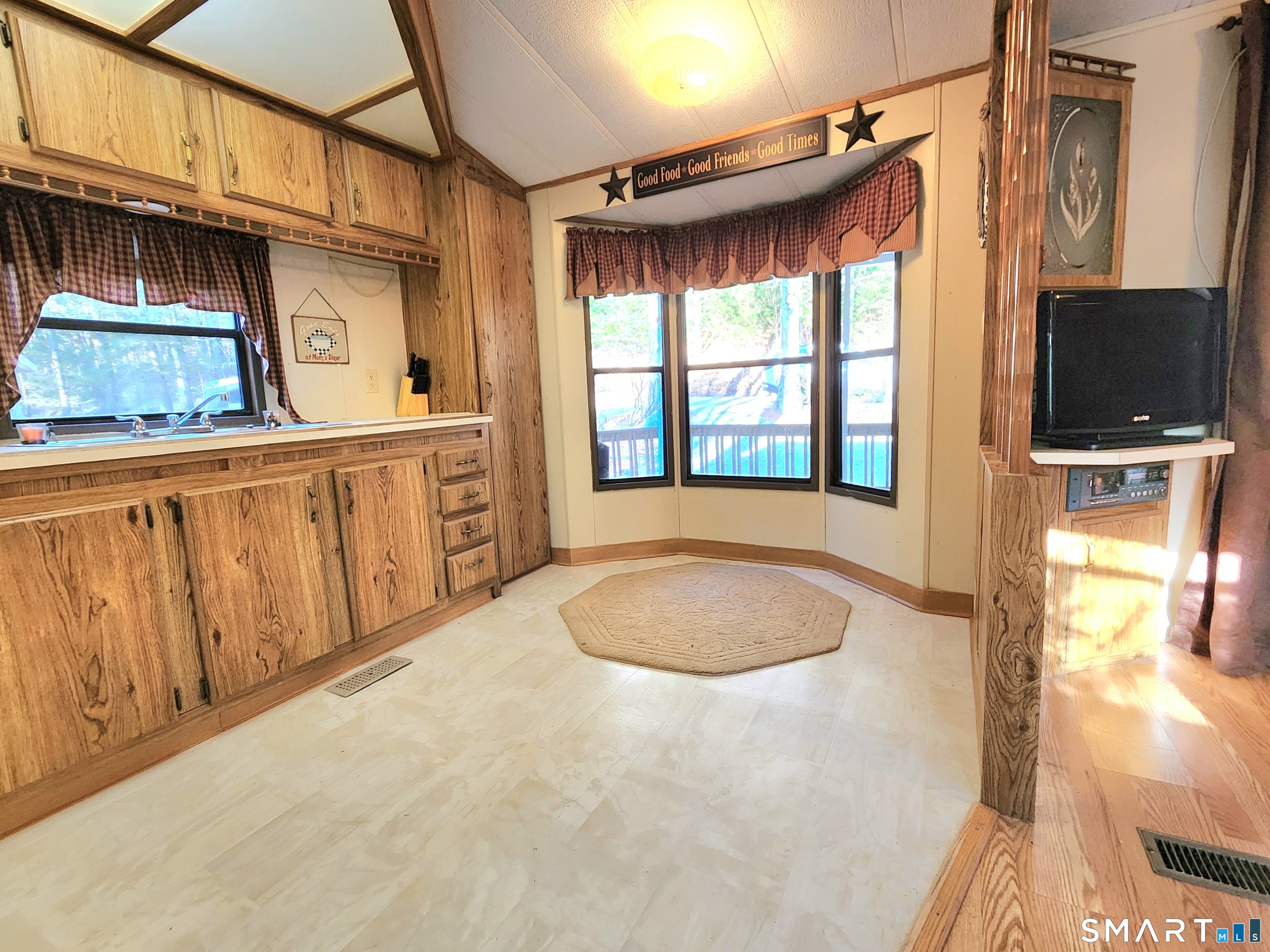 51 Old Springfield Road 123