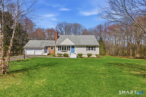 6 Fieldstone Drive