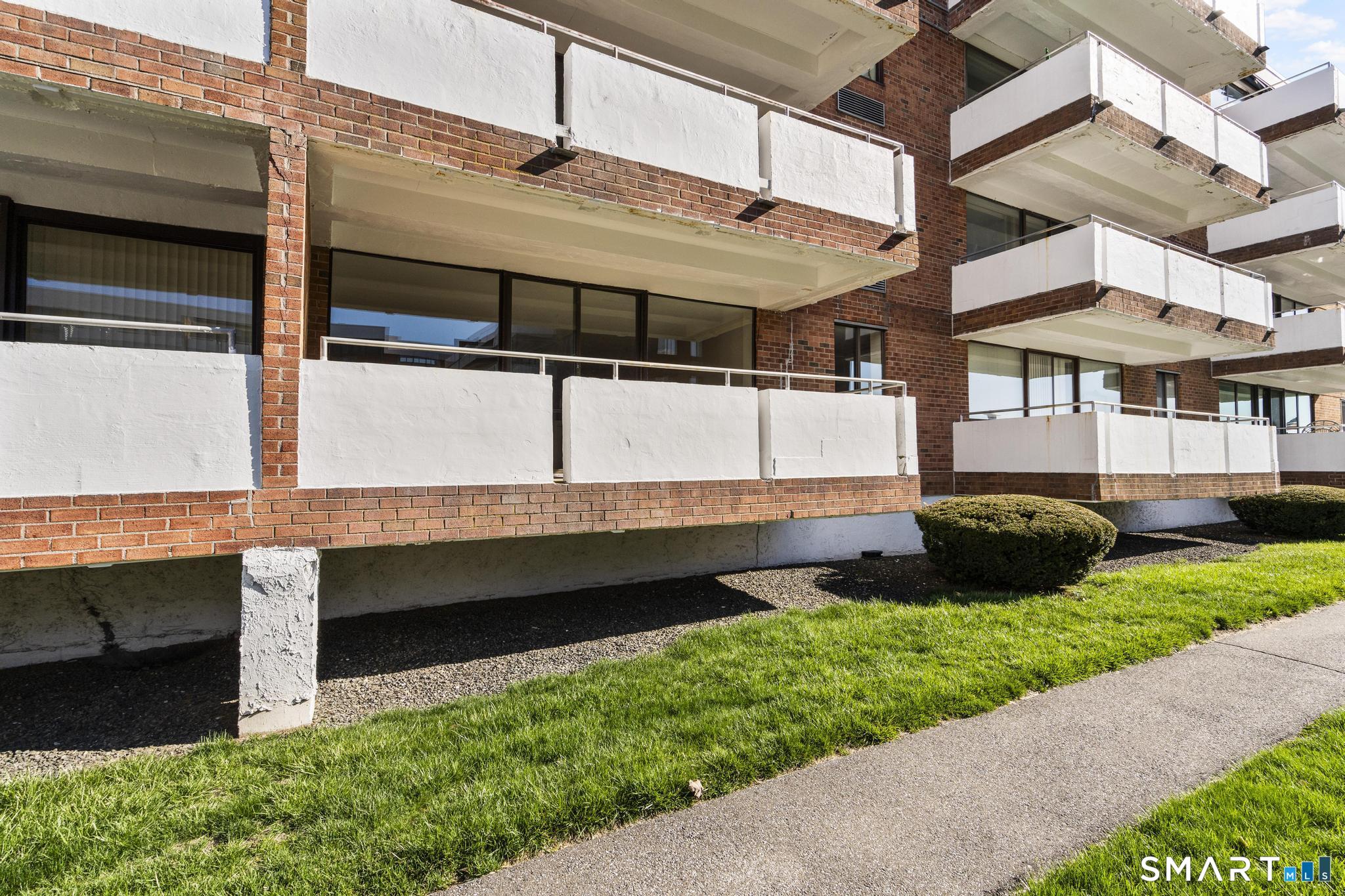 1460 Elm, Stratford, 06615, 1 Bedroom Bedrooms, 0 ,1 BathroomBathrooms,Condo/co-op For Sale,For Sale,Elm,0,24165077