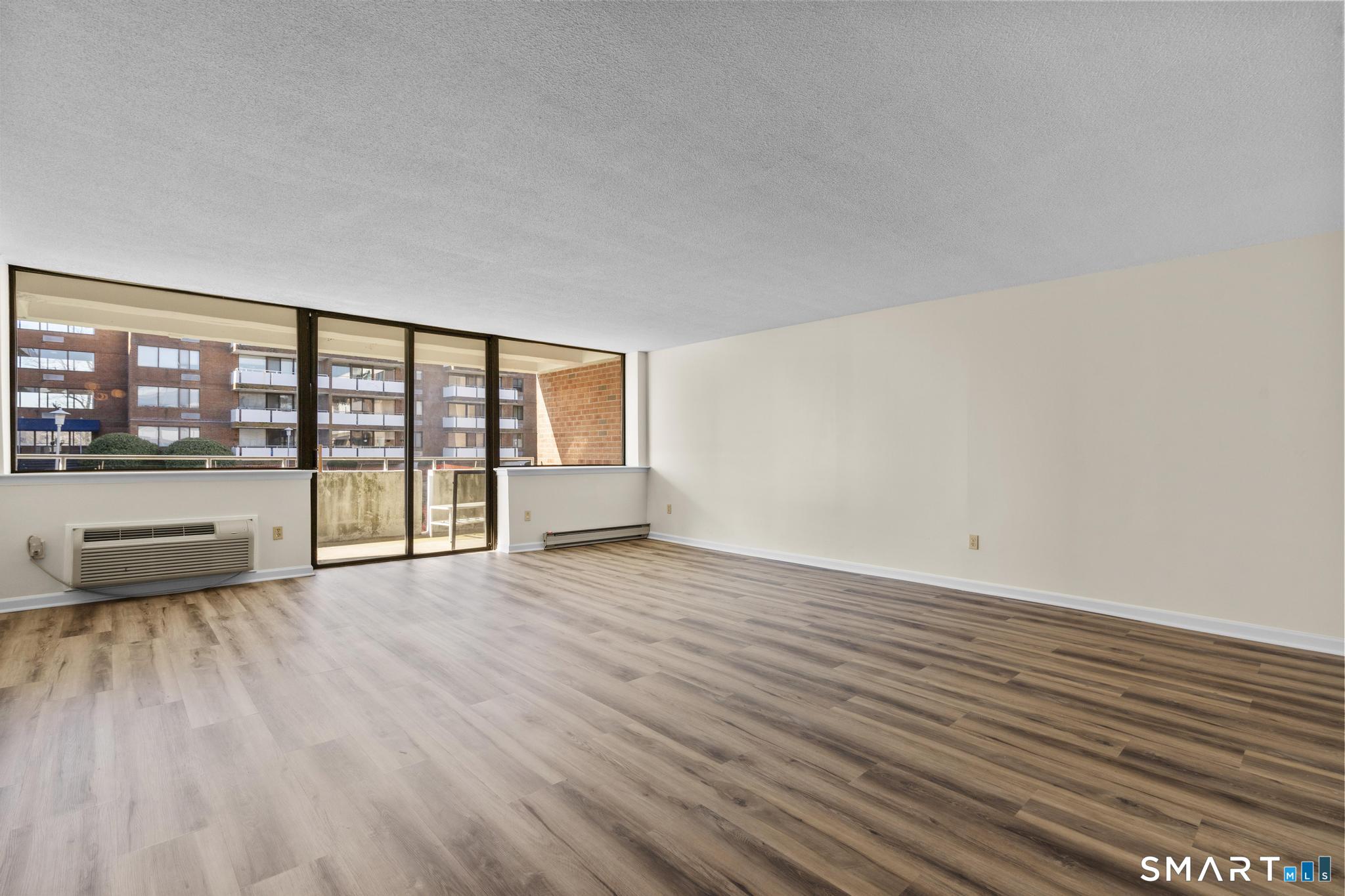 1460 Elm, Stratford, 06615, 1 Bedroom Bedrooms, 0 ,1 BathroomBathrooms,Condo/co-op For Sale,For Sale,Elm,0,24165077