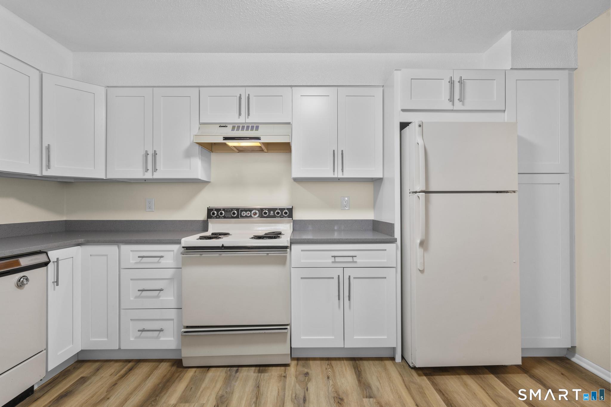 1460 Elm, Stratford, 06615, 1 Bedroom Bedrooms, 0 ,1 BathroomBathrooms,Condo/co-op For Sale,For Sale,Elm,0,24165077