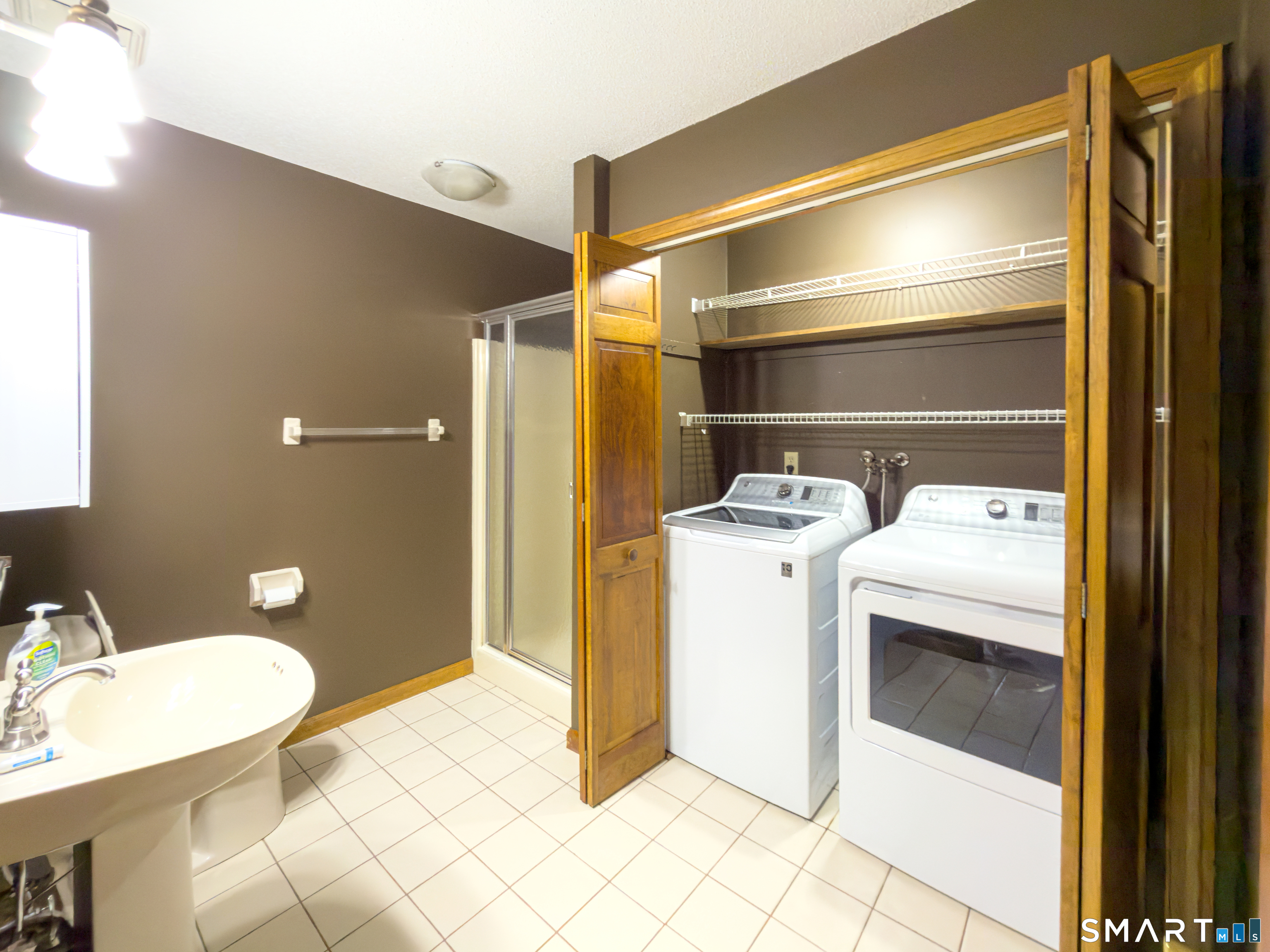 Photo 13 of 804 Sand Stone Drive, South Windsor, CT