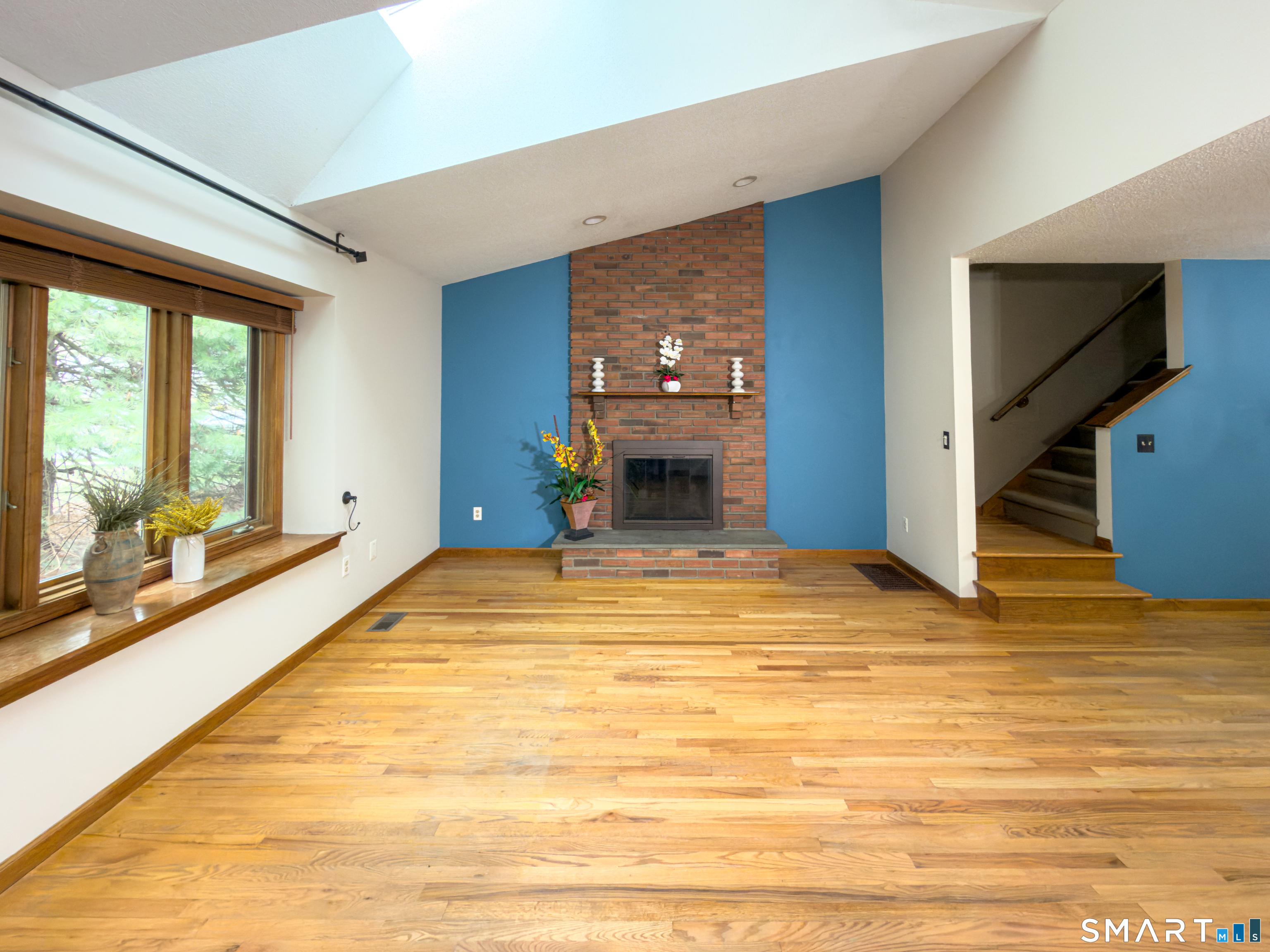 Photo 8 of 804 Sand Stone Drive, South Windsor, CT