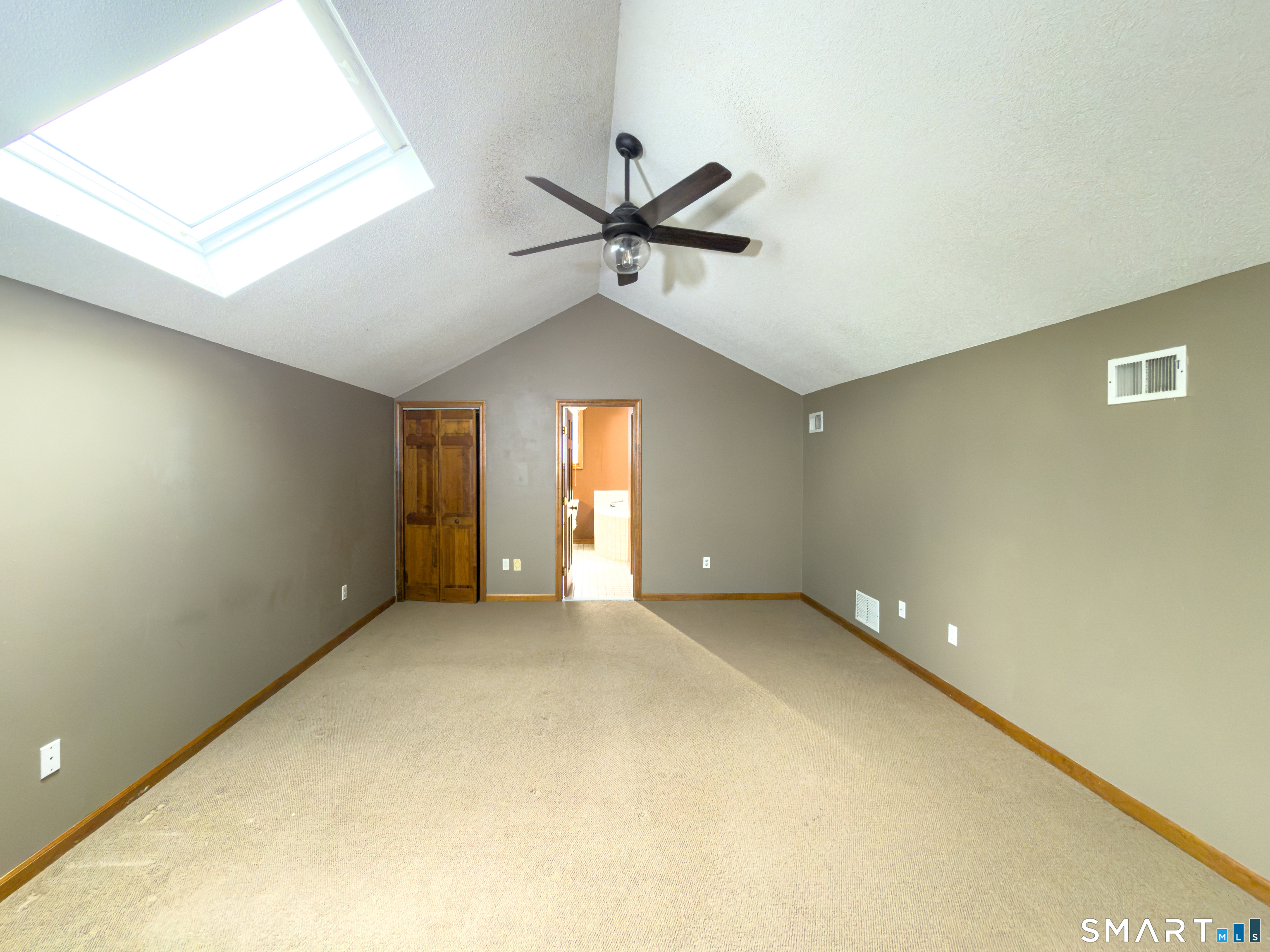 Photo 18 of 804 Sand Stone Drive, South Windsor, CT